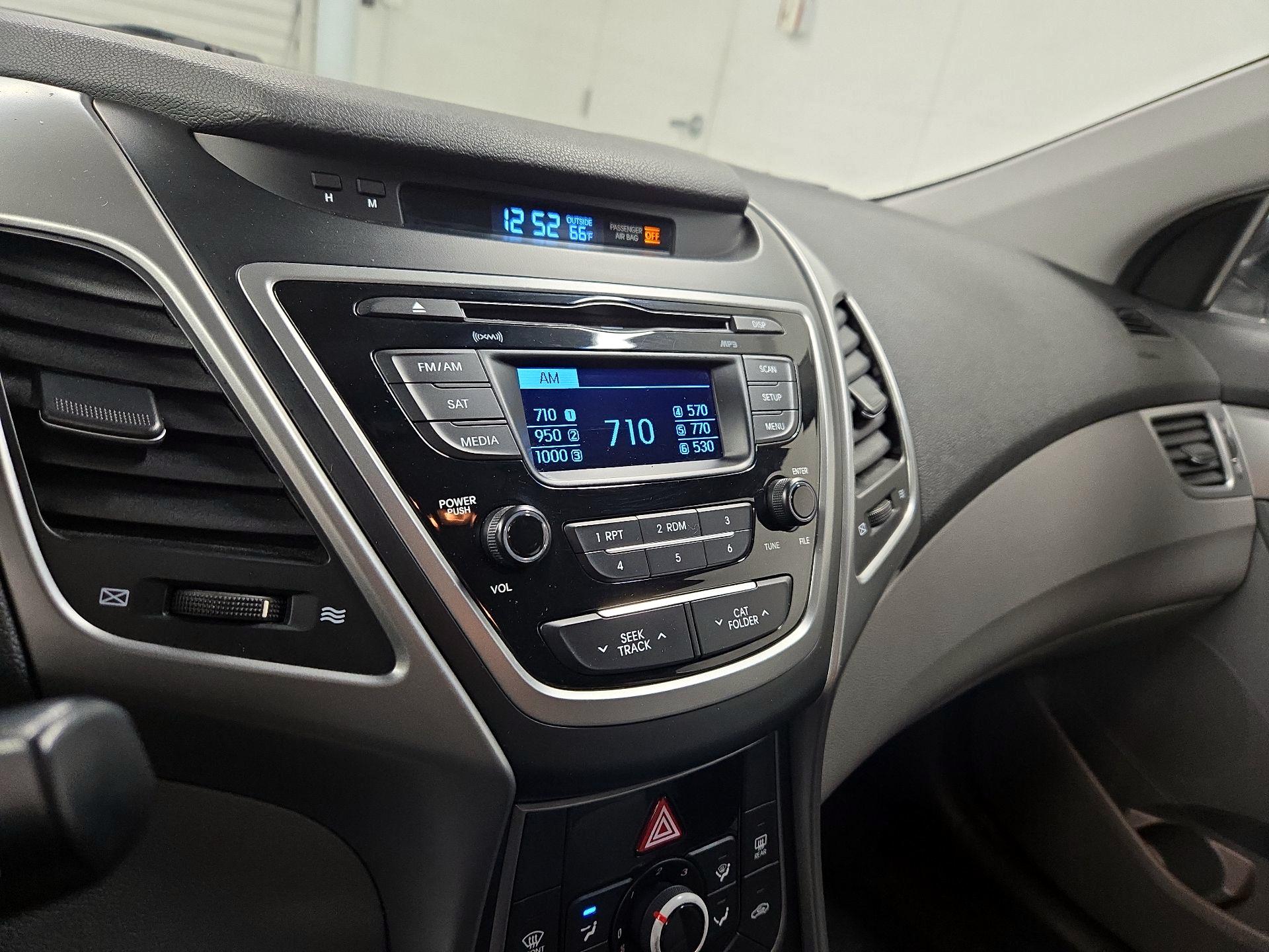 Thumbnail: 2016 Hyundai Elantra - 14