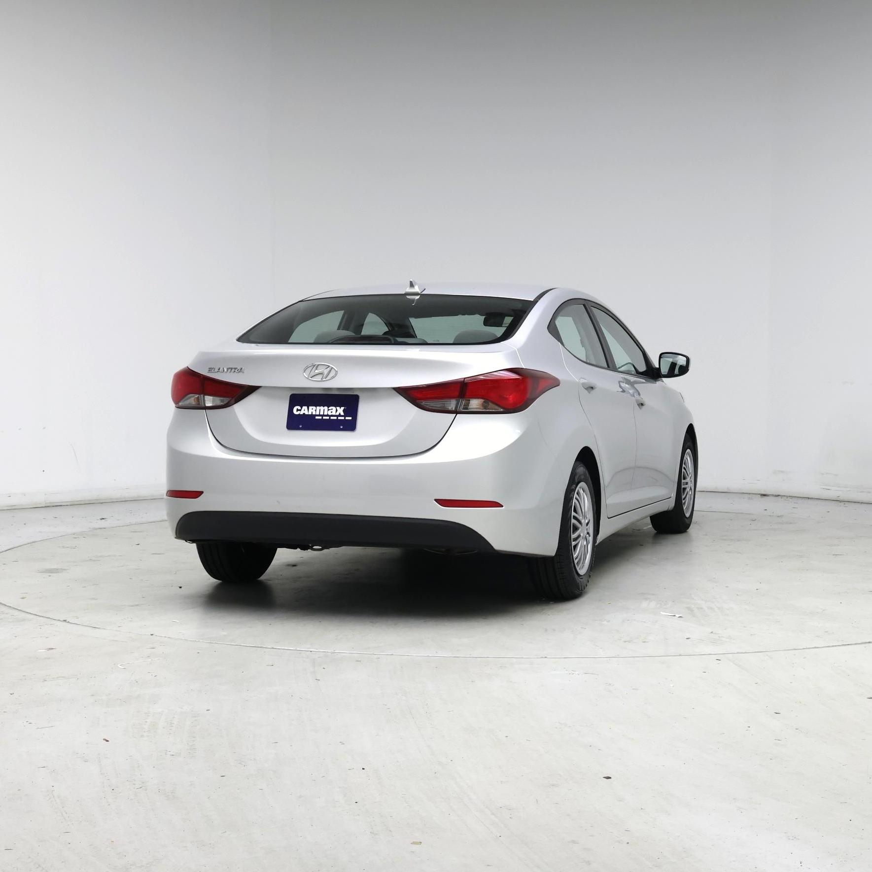 Thumbnail: 2016 Hyundai Elantra - 8