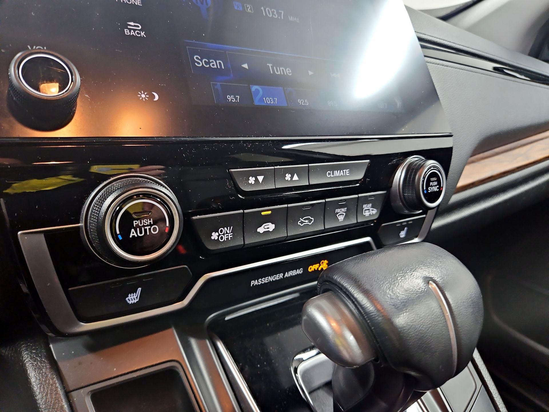 Thumbnail: 2019 Honda CR-V - 16