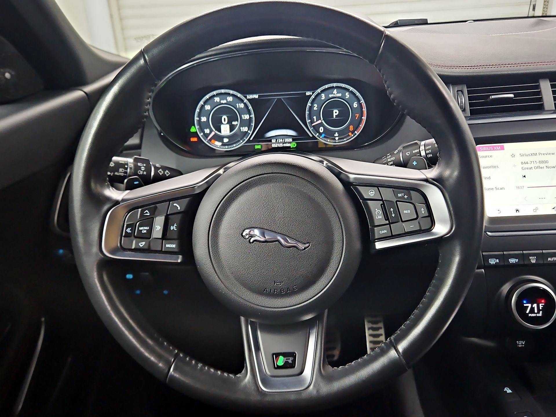 Thumbnail: 2020 Jaguar E-Pace - 10