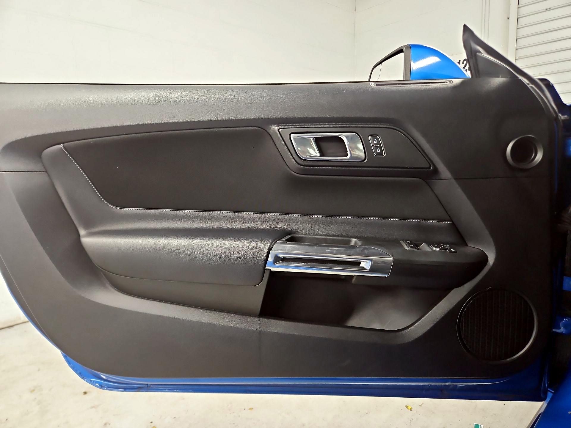 Thumbnail: 2020 Ford Mustang - 12