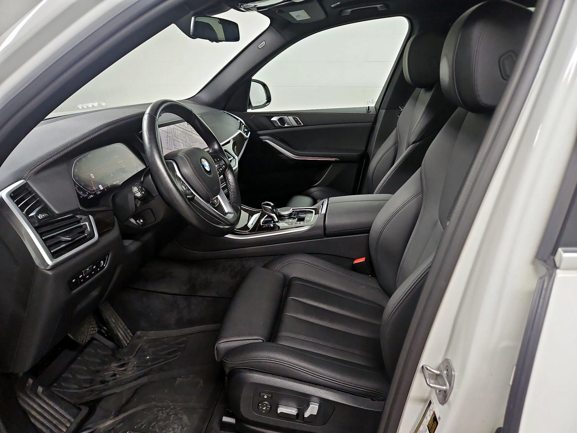 Thumbnail: 2021 BMW X5 - 11