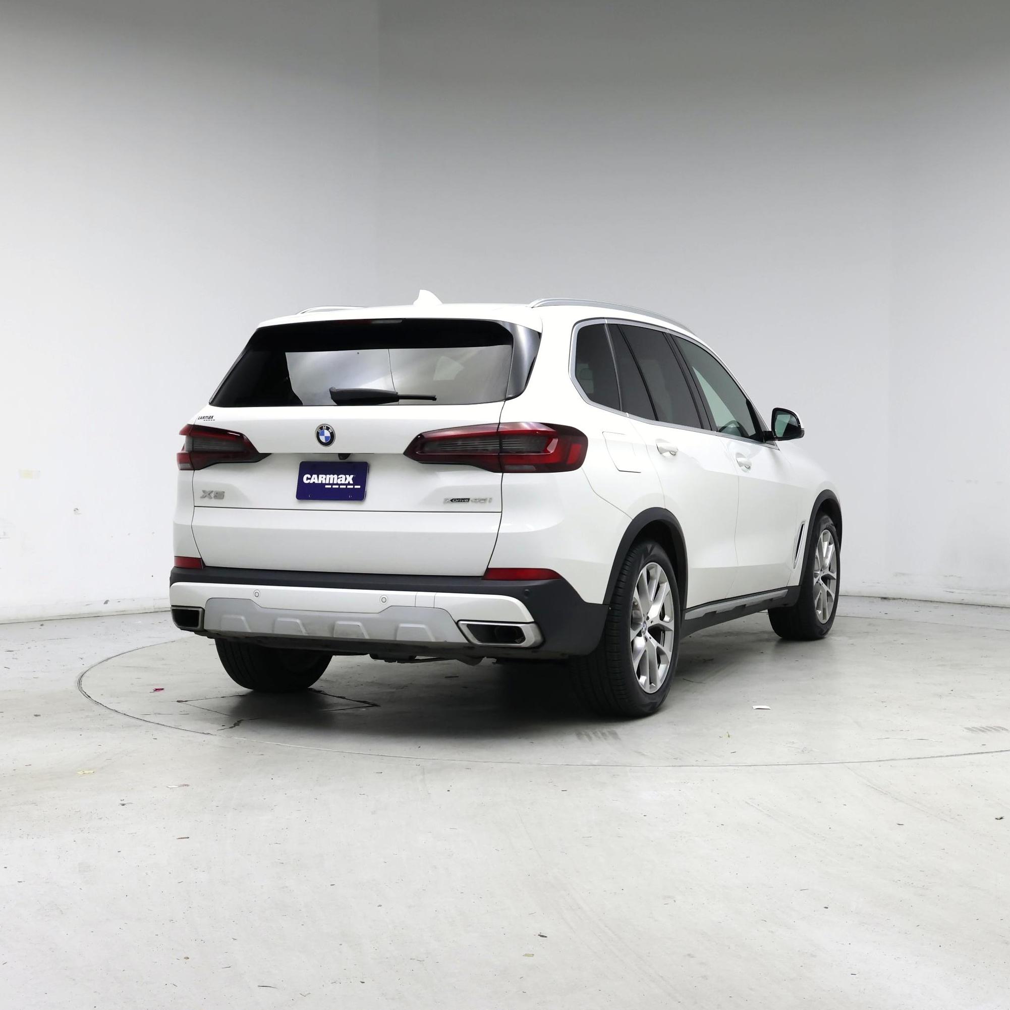 Thumbnail: 2021 BMW X5 - 8