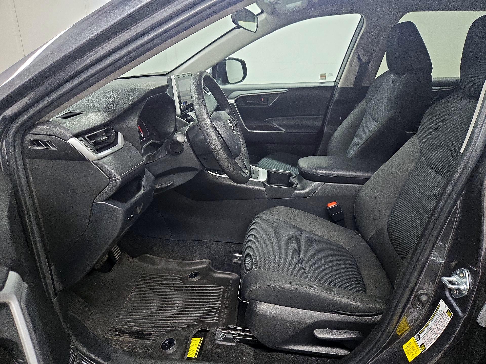 Thumbnail: 2023 Toyota RAV4 - 11