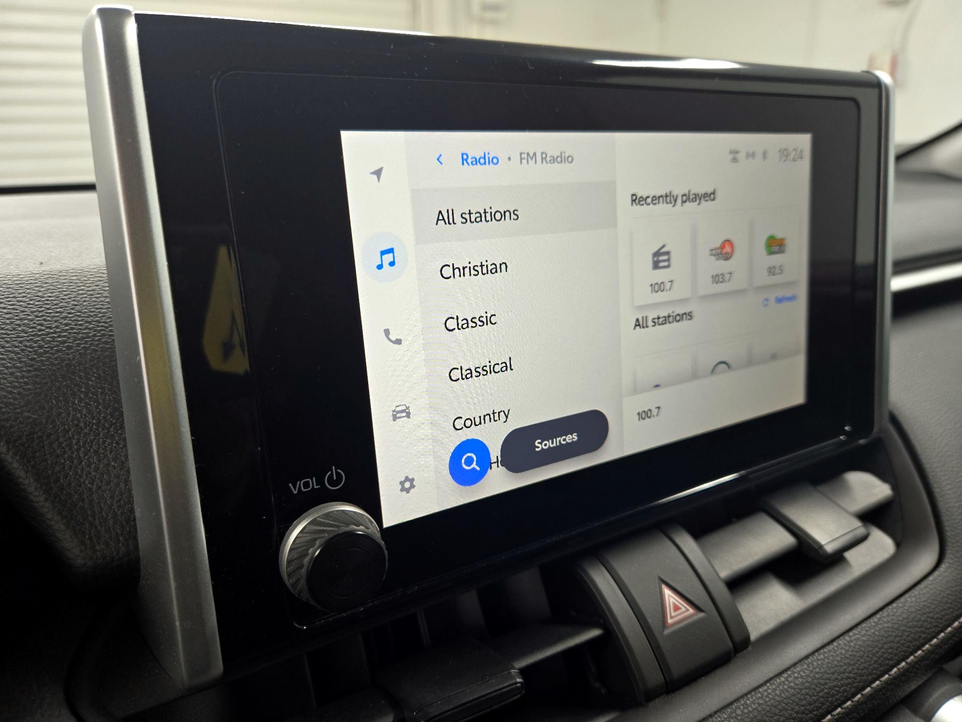 Thumbnail: 2023 Toyota RAV4 - 15