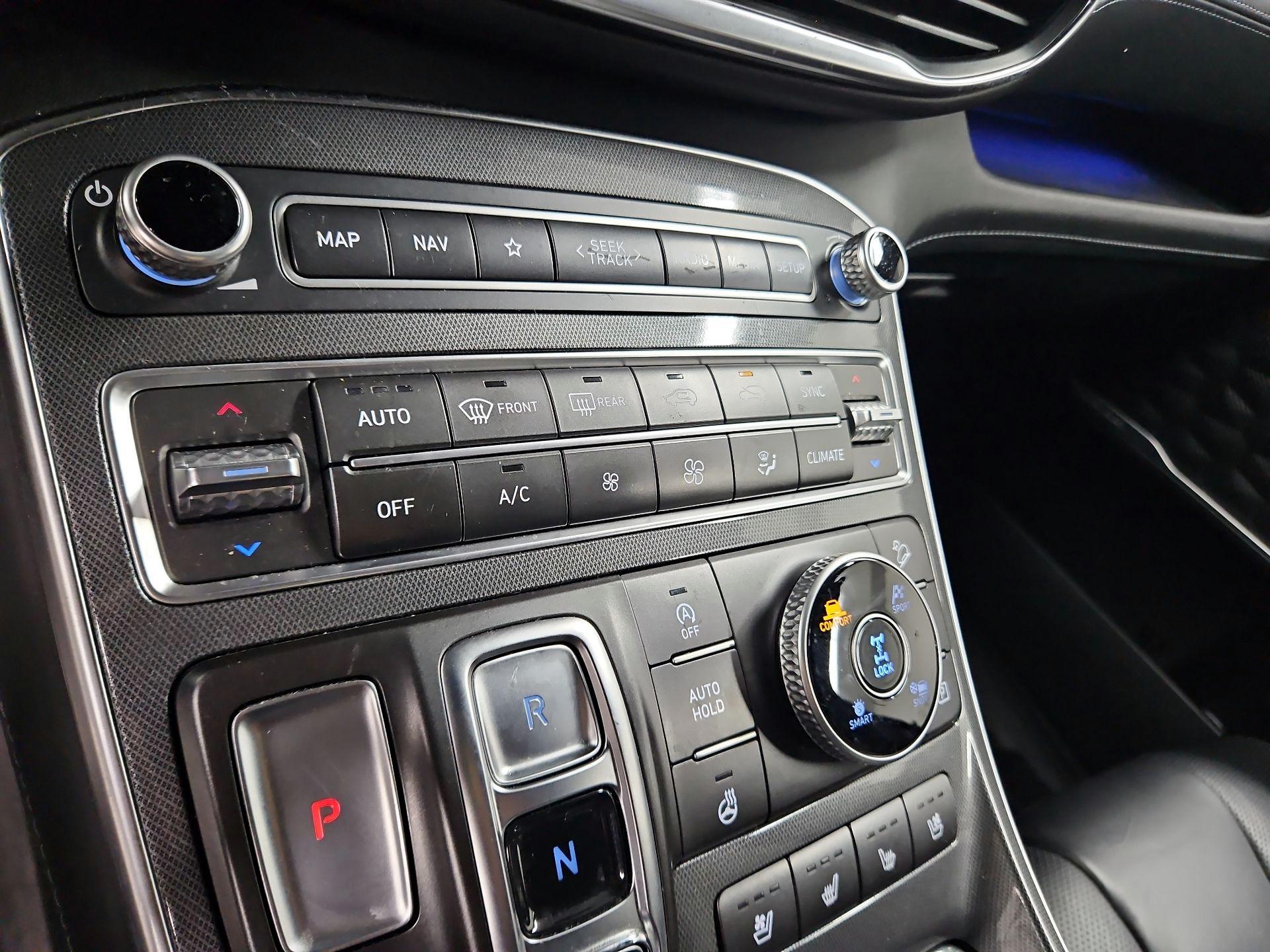 Thumbnail: 2021 Hyundai Santa Fe - 17