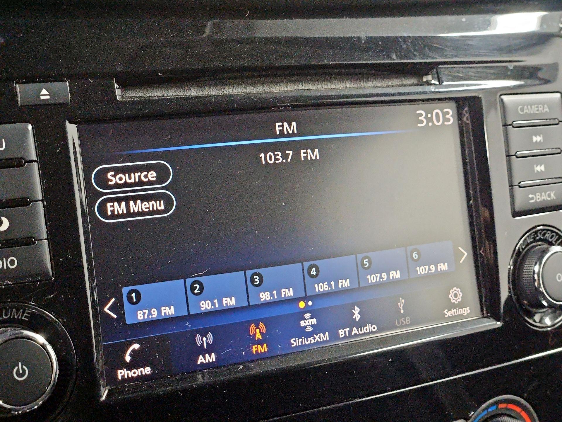 Thumbnail: 2021 Nissan Rogue Sport - 15