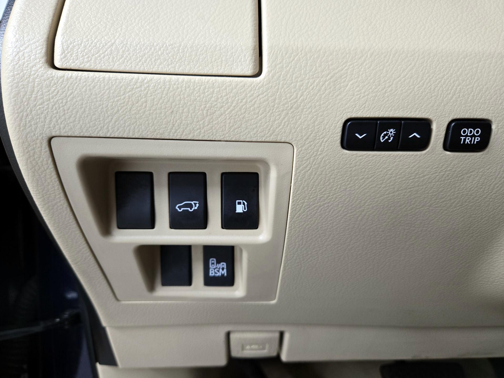 Thumbnail: 2015 Lexus RX - 13