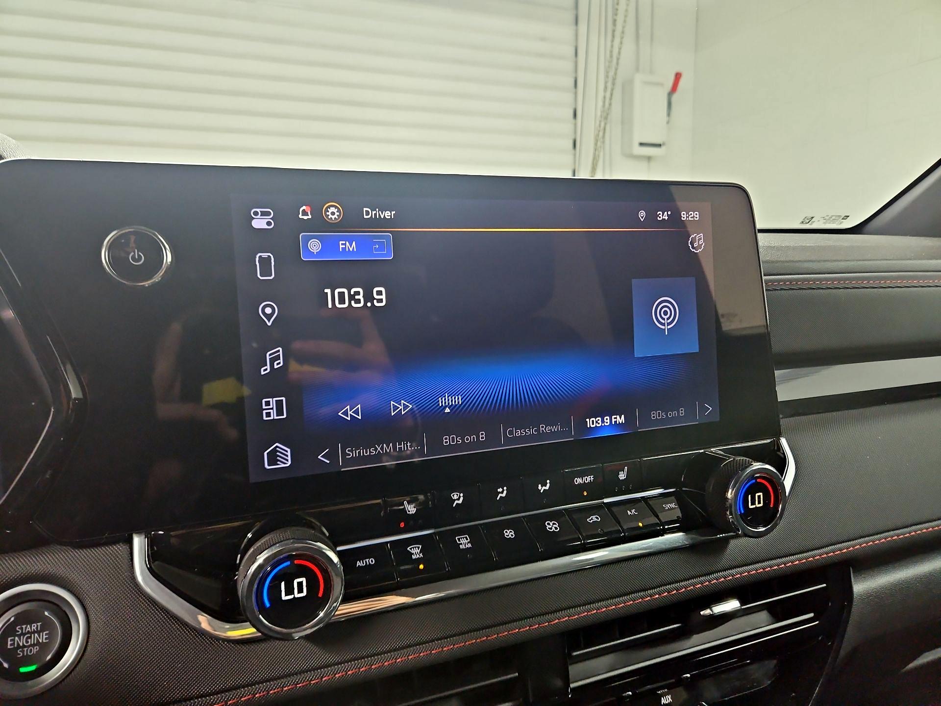 Thumbnail: 2024 Chevrolet Colorado - 16