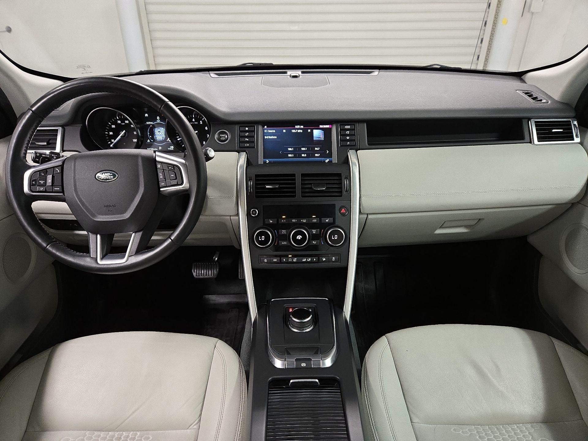 Thumbnail: 2018 Land Rover Discovery Sport - 9