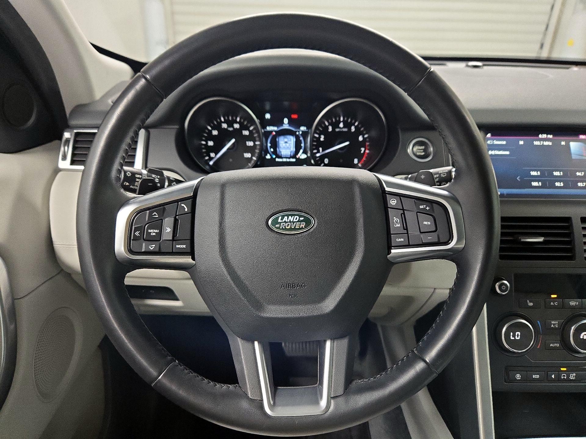 Thumbnail: 2018 Land Rover Discovery Sport - 10