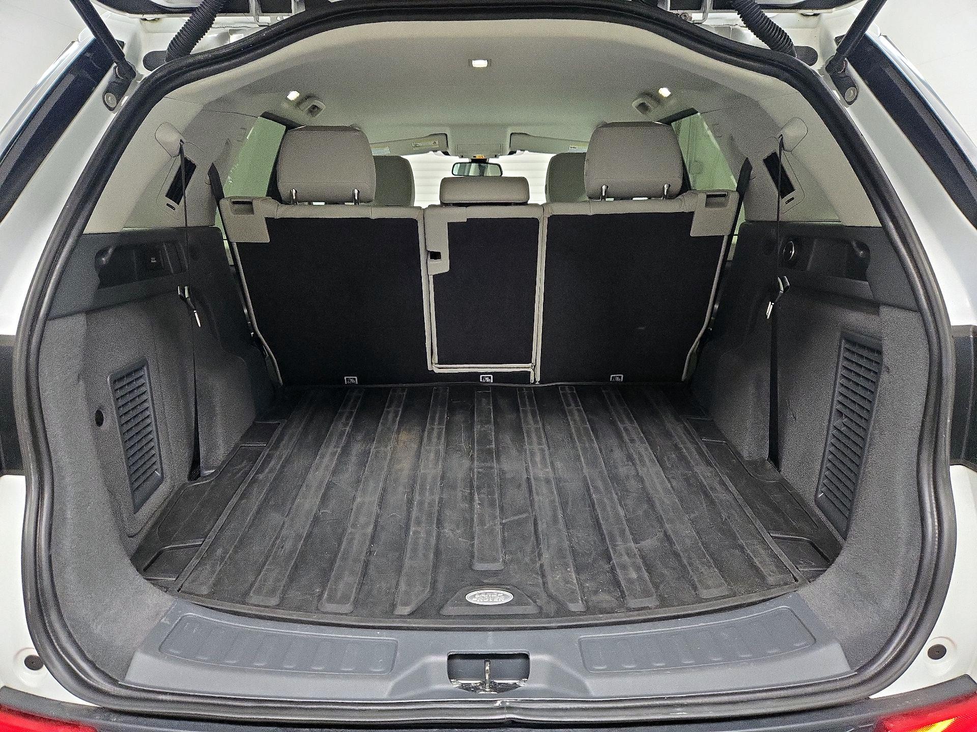 Thumbnail: 2018 Land Rover Discovery Sport - 20