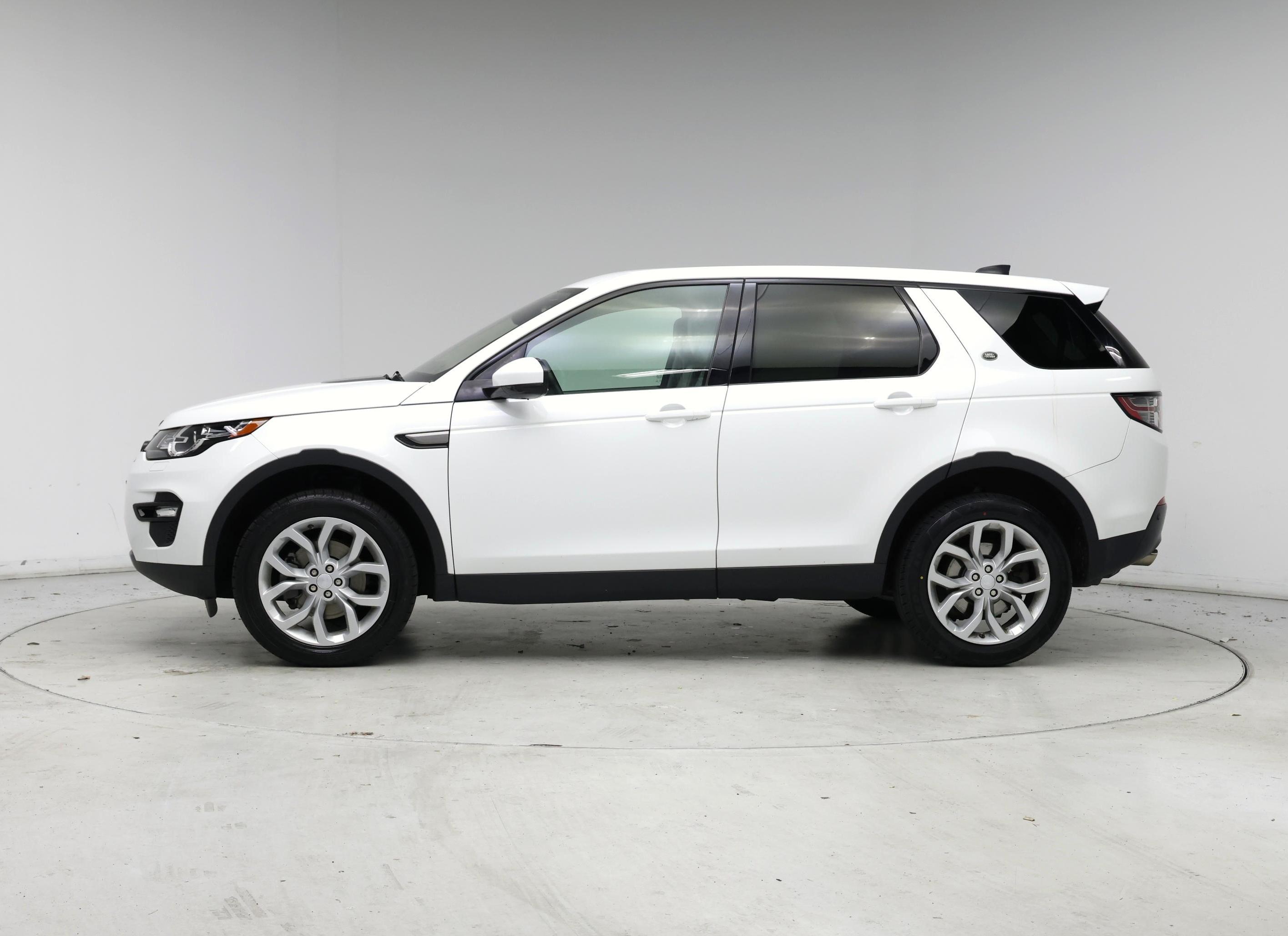 Thumbnail: 2018 Land Rover Discovery Sport - 3