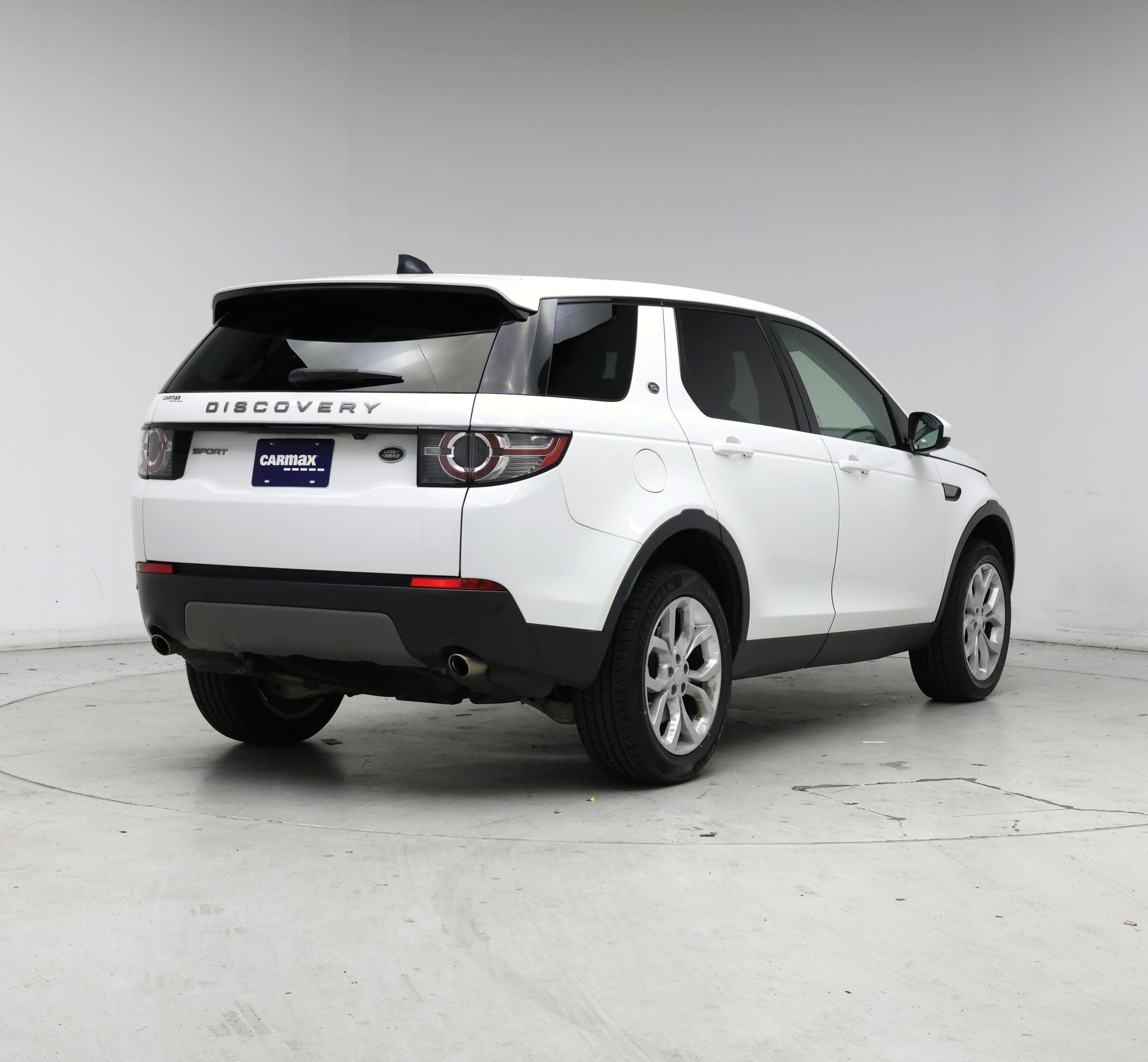 Thumbnail: 2018 Land Rover Discovery Sport - 8
