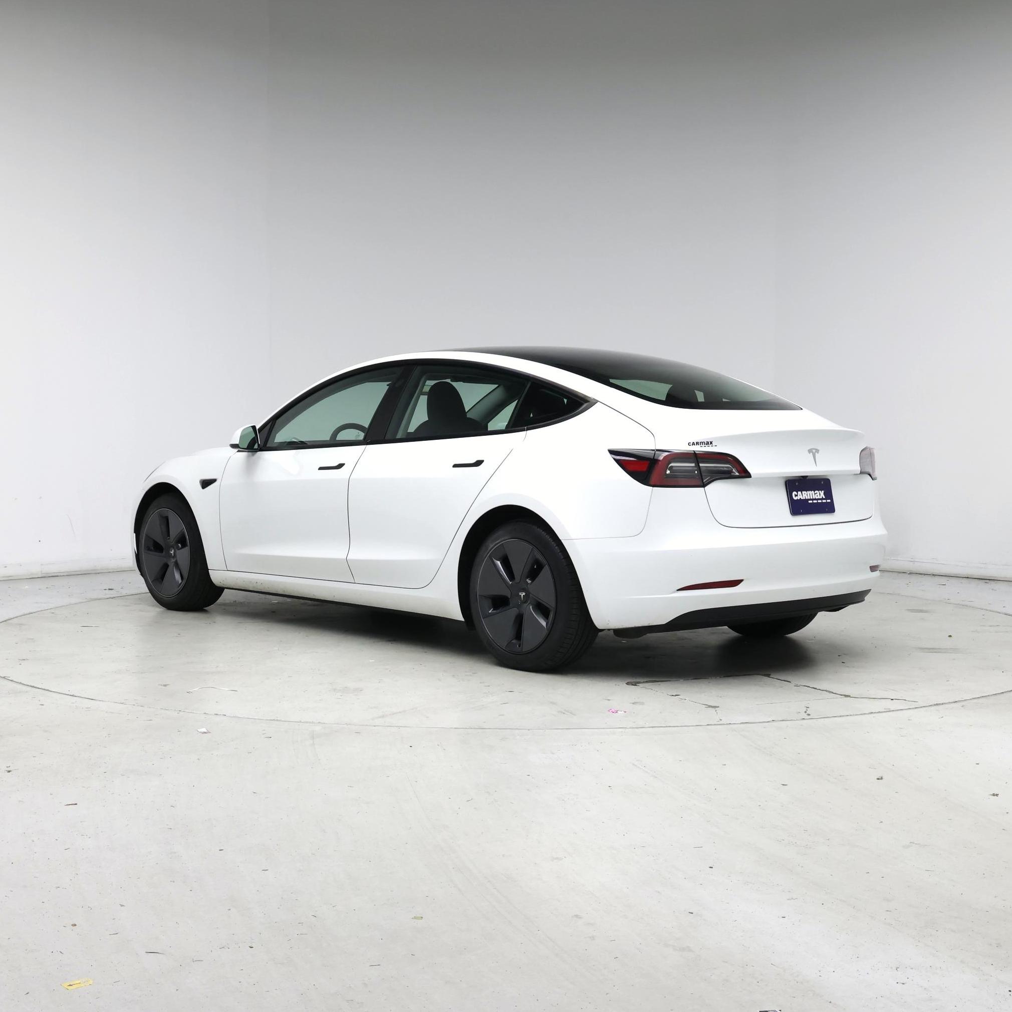 Thumbnail: 2023 Tesla Model 3 - 2