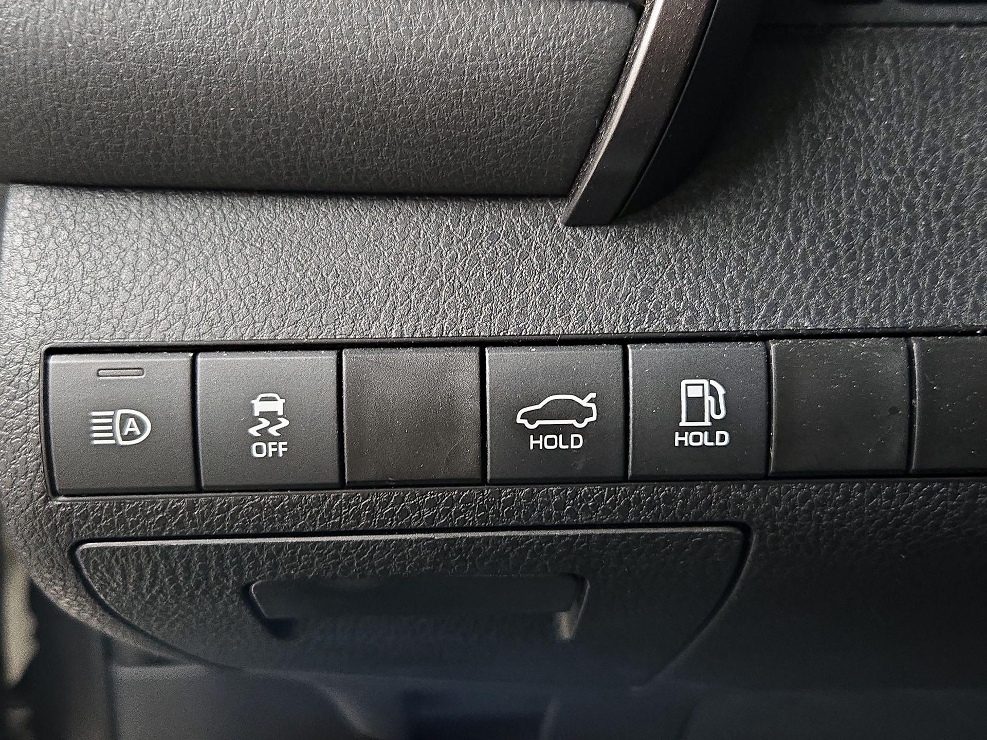 Thumbnail: 2023 Toyota Camry - 13