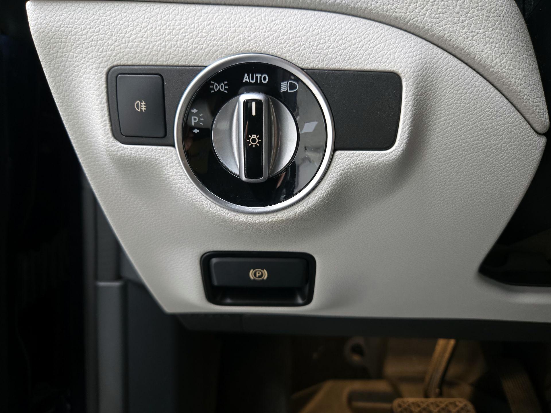 Thumbnail: 2018 Mercedes-Benz CLA - 13