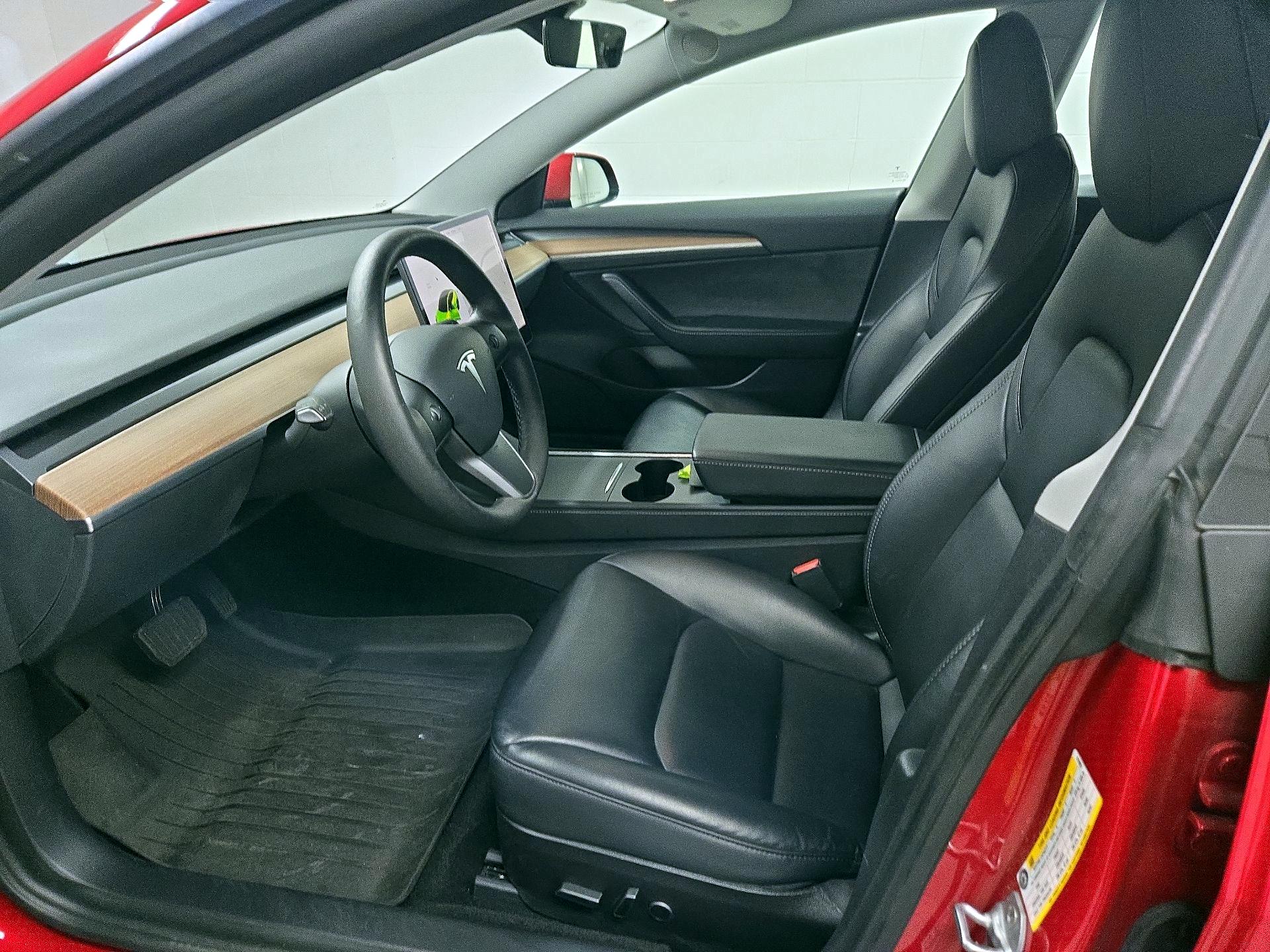 Thumbnail: 2021 Tesla Model 3 - 11