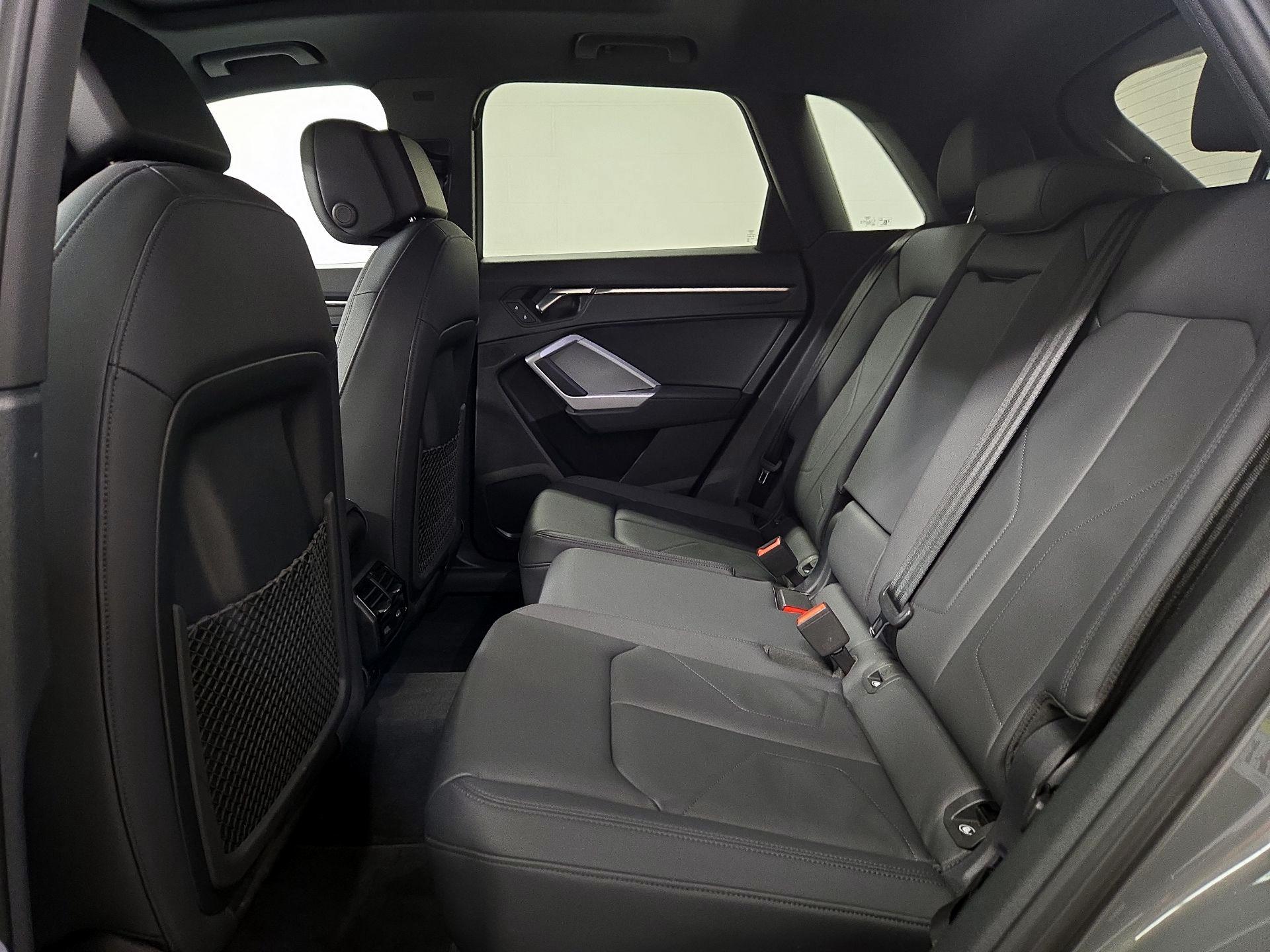 Thumbnail: 2024 Audi Q3 - 20