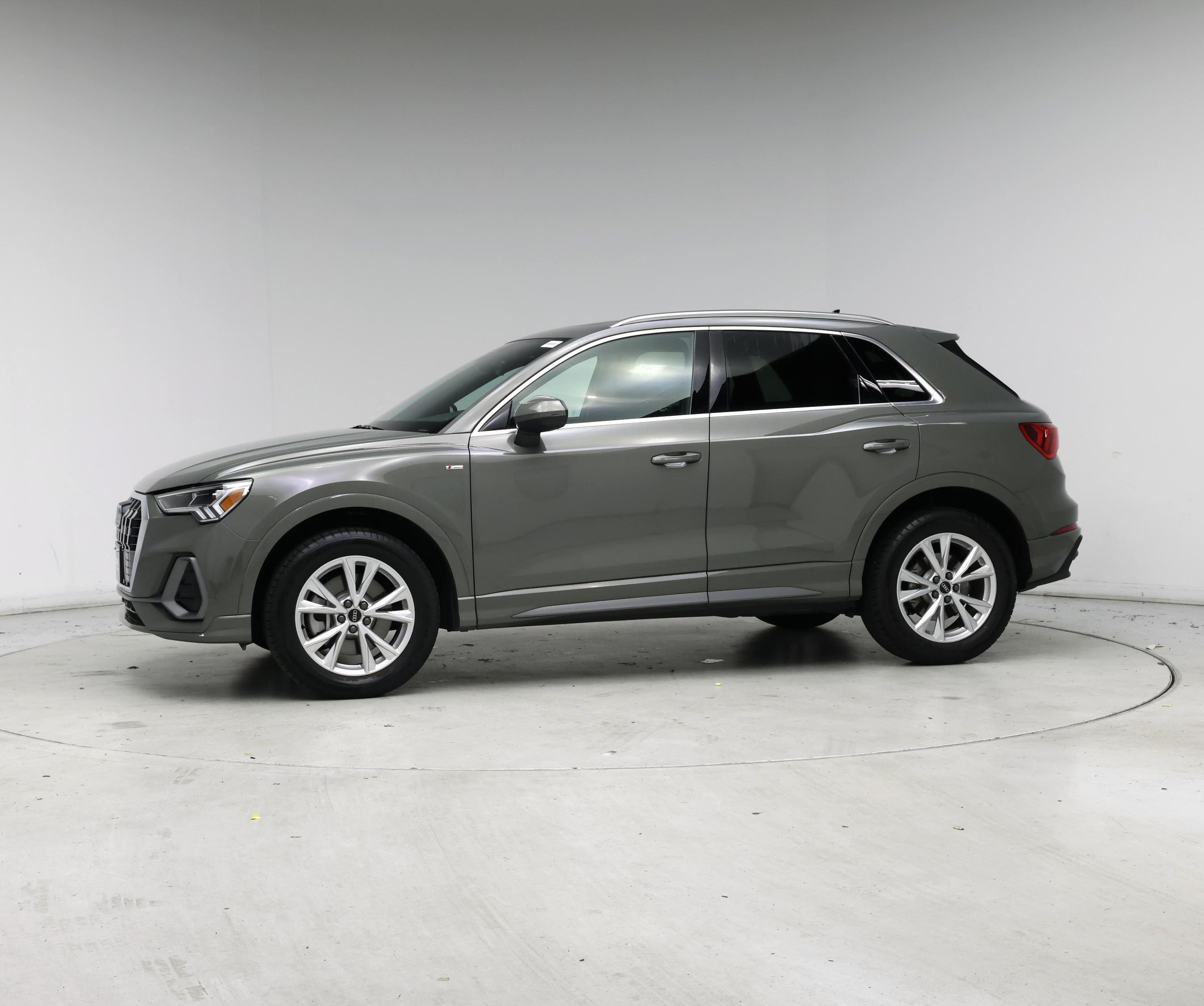 Thumbnail: 2024 Audi Q3 - 3