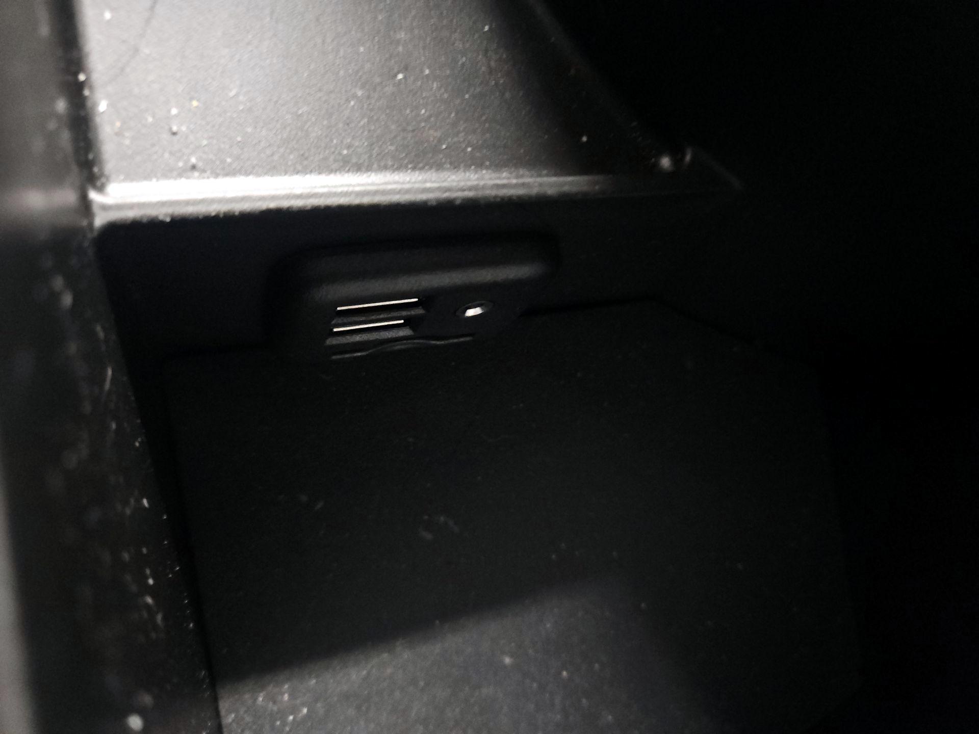 Thumbnail: 2022 Chevrolet Camaro - 18