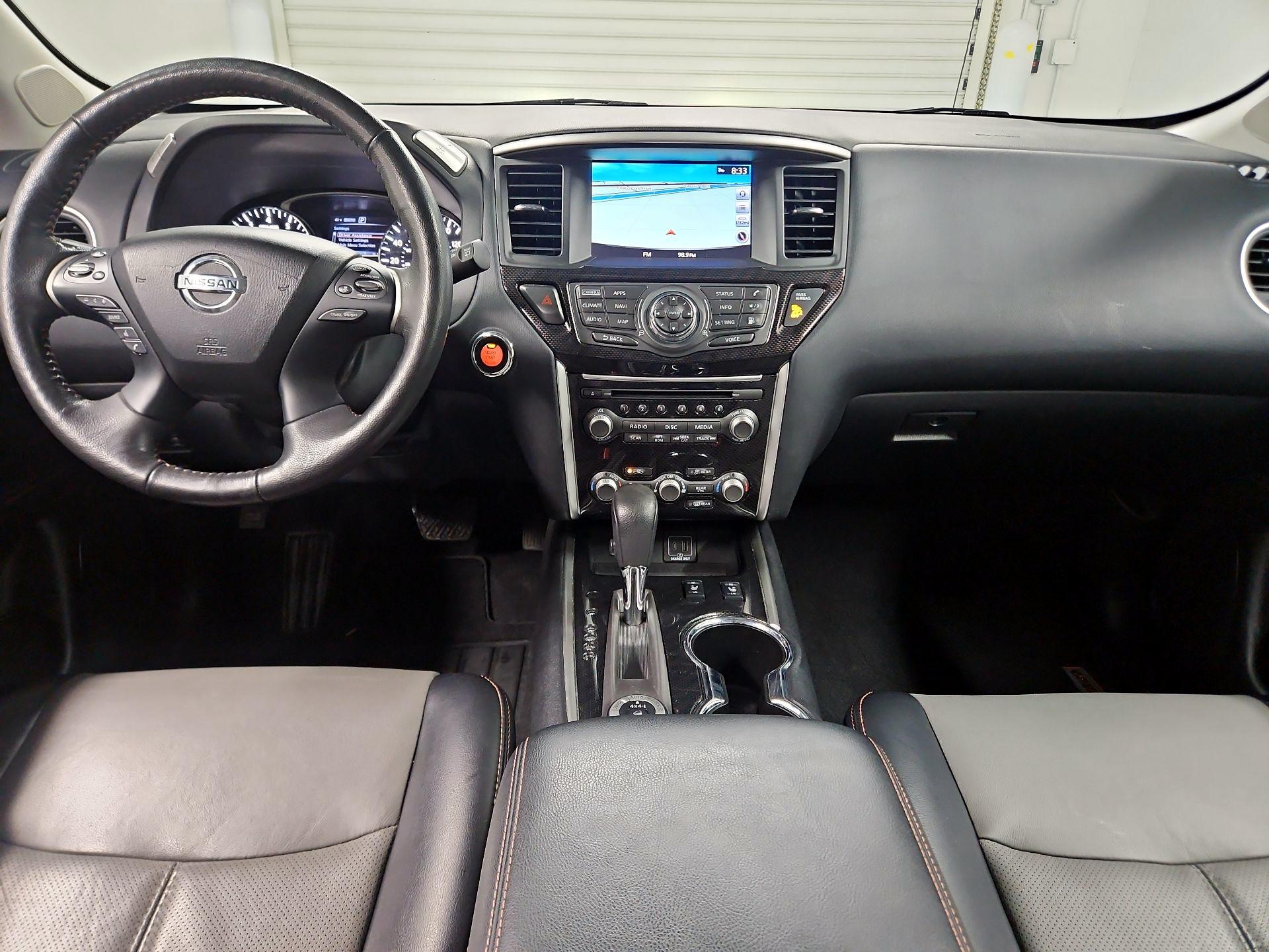 Thumbnail: 2020 Nissan Pathfinder - 9