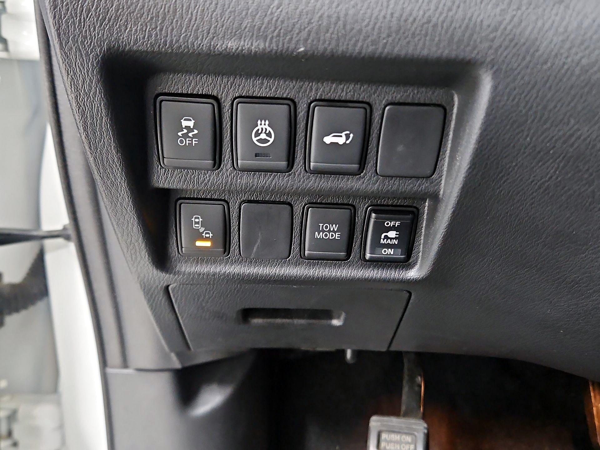 Thumbnail: 2020 Nissan Pathfinder - 13