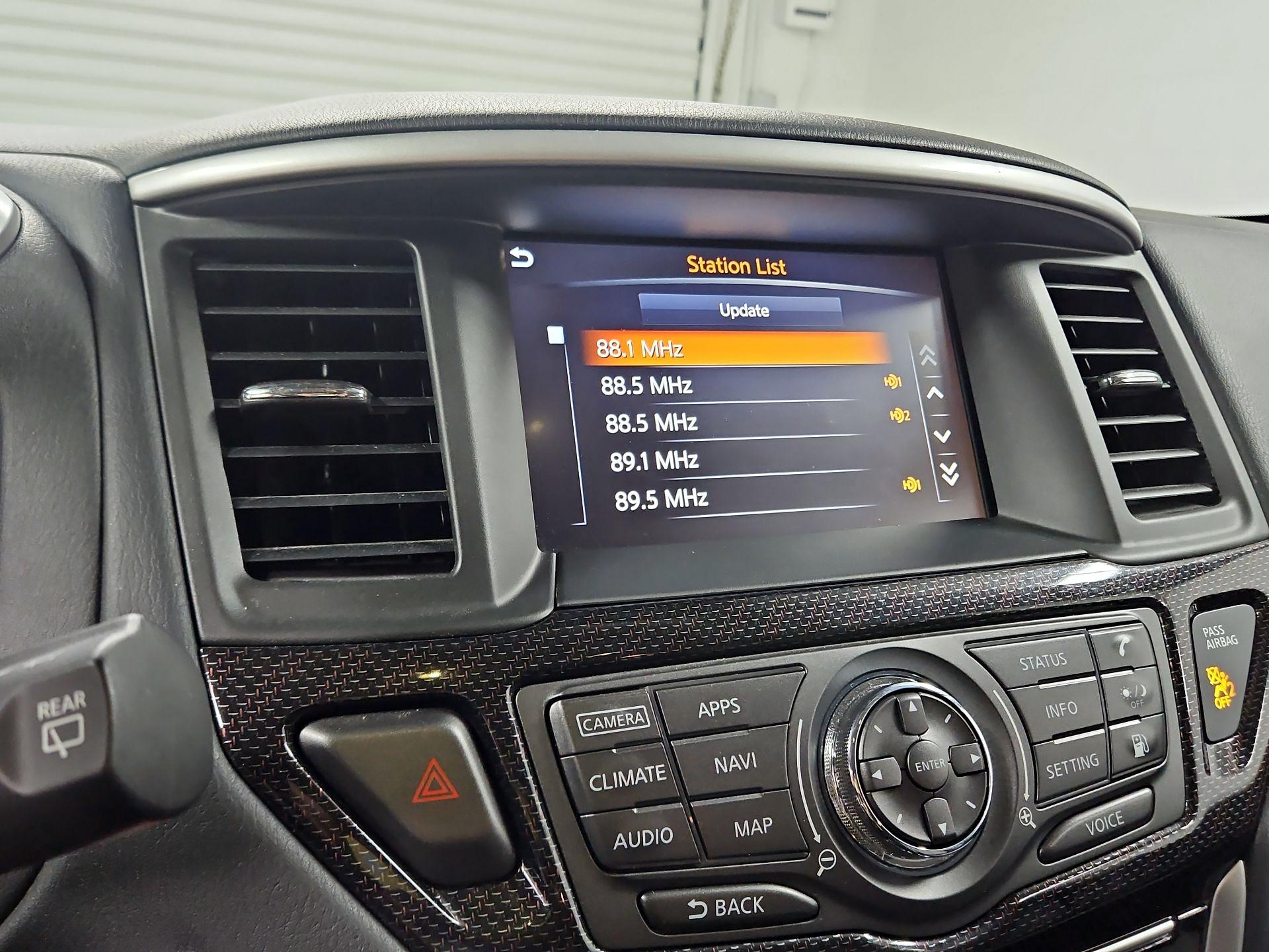 Thumbnail: 2020 Nissan Pathfinder - 16