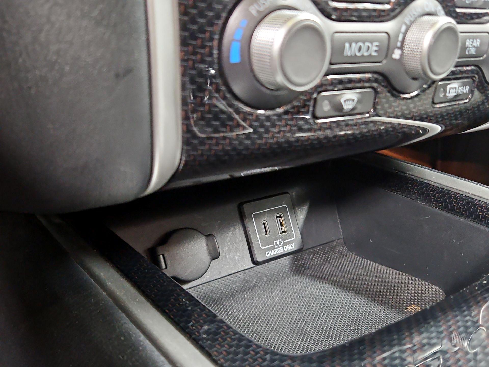 Thumbnail: 2020 Nissan Pathfinder - 19