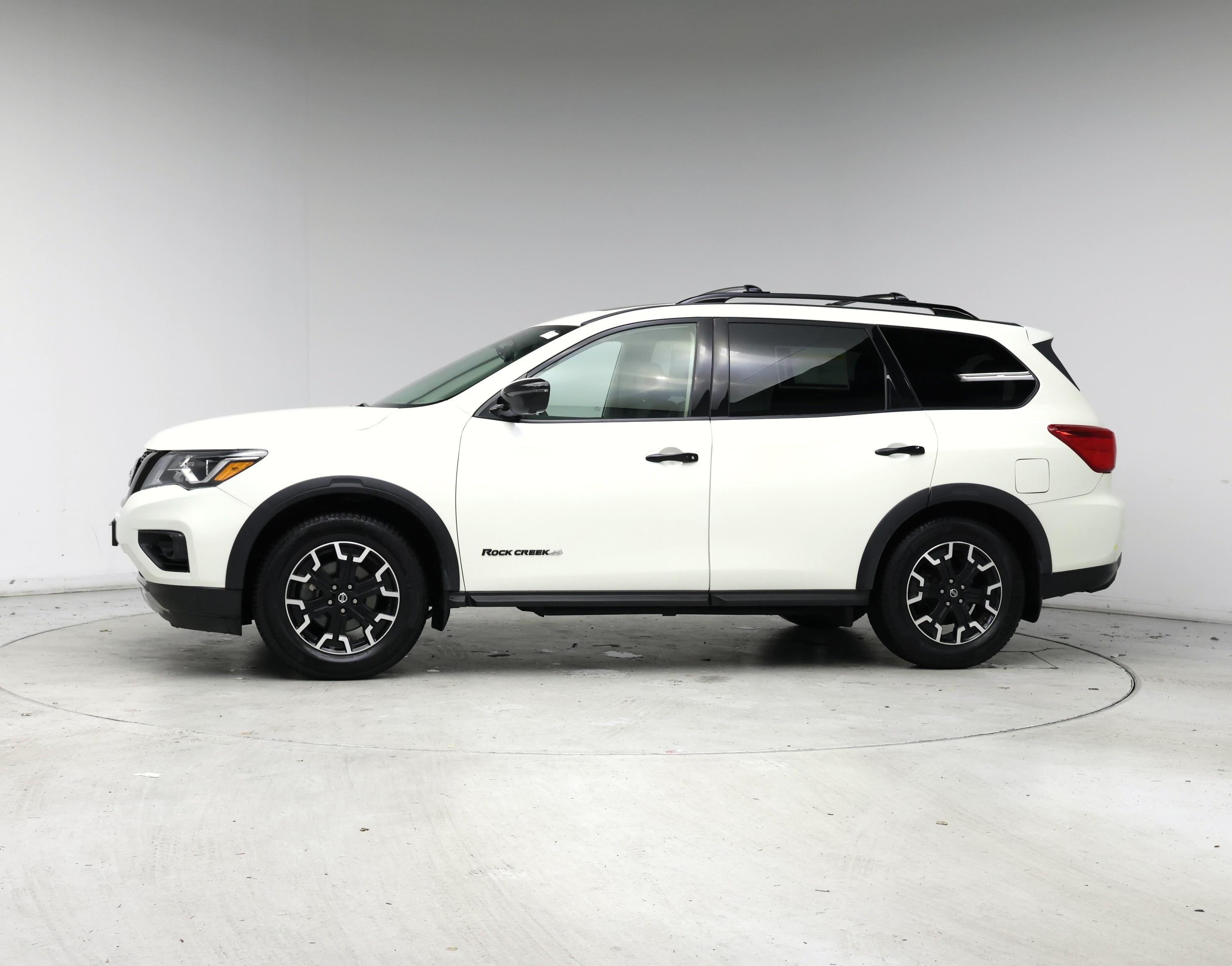 Thumbnail: 2020 Nissan Pathfinder - 3