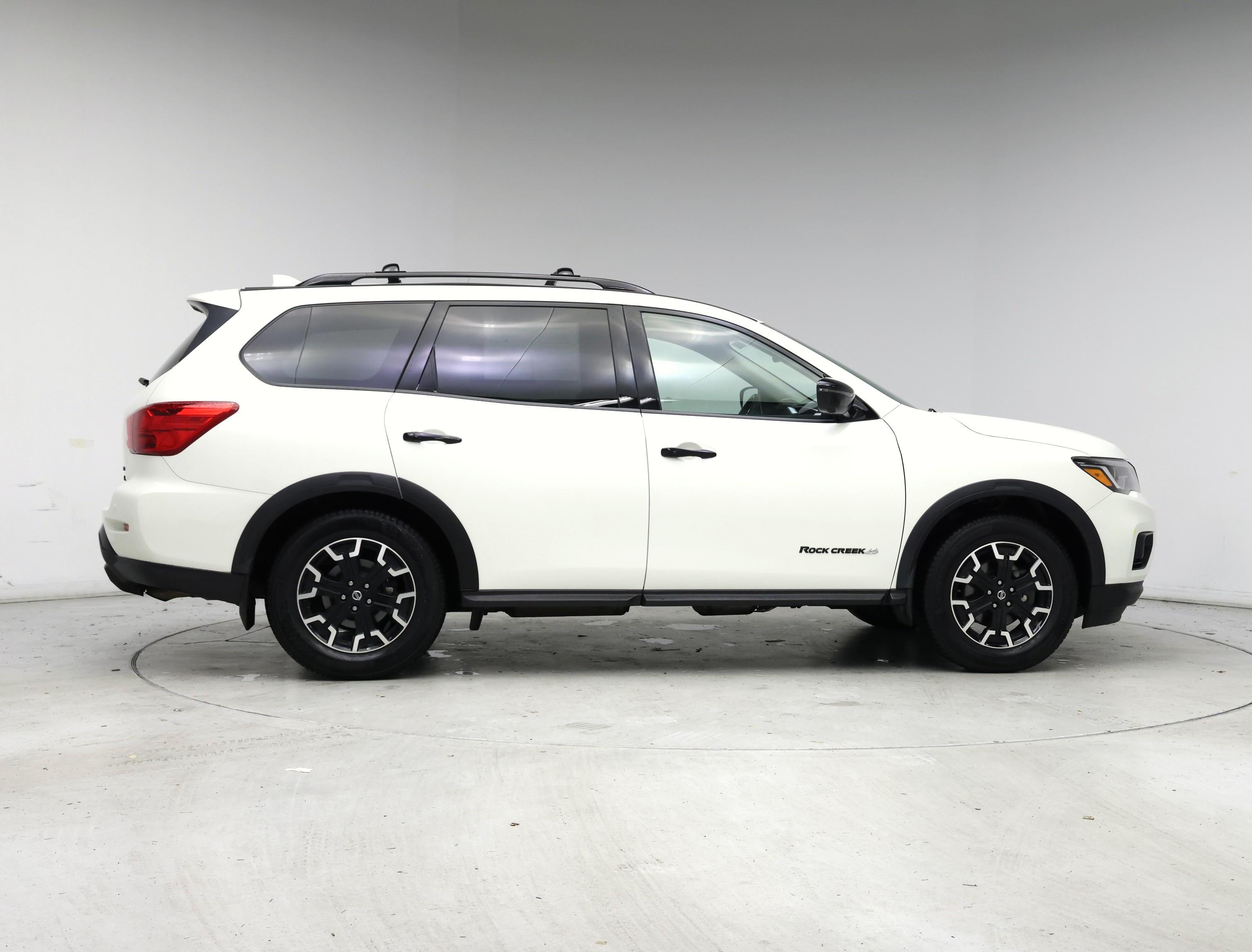 Thumbnail: 2020 Nissan Pathfinder - 7