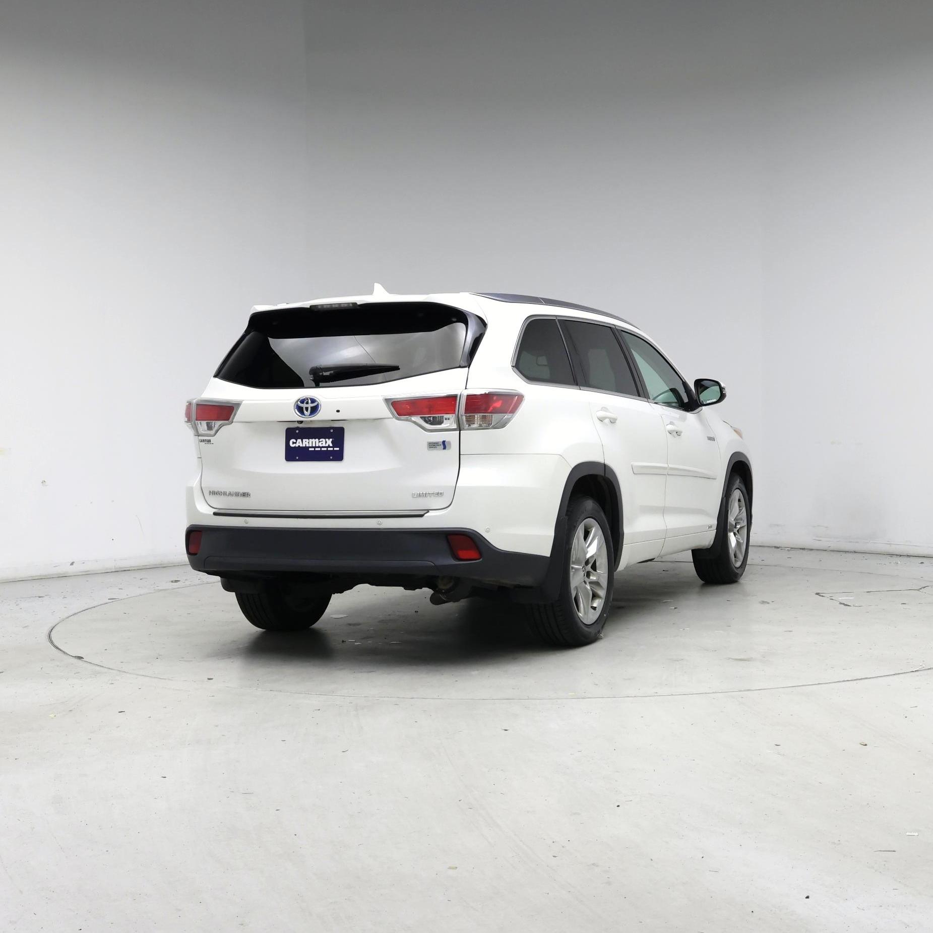 Thumbnail: 2016 Toyota Highlander - 8