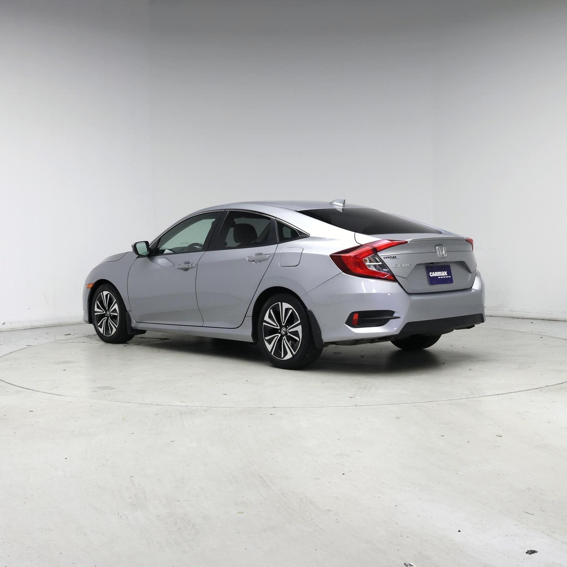 Thumbnail: 2017 Honda Civic - 2