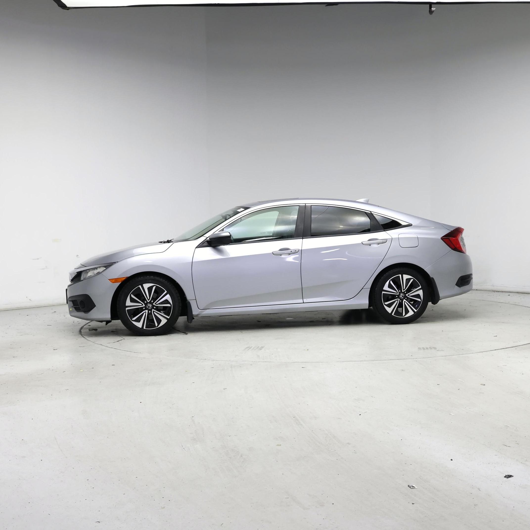 Thumbnail: 2017 Honda Civic - 3