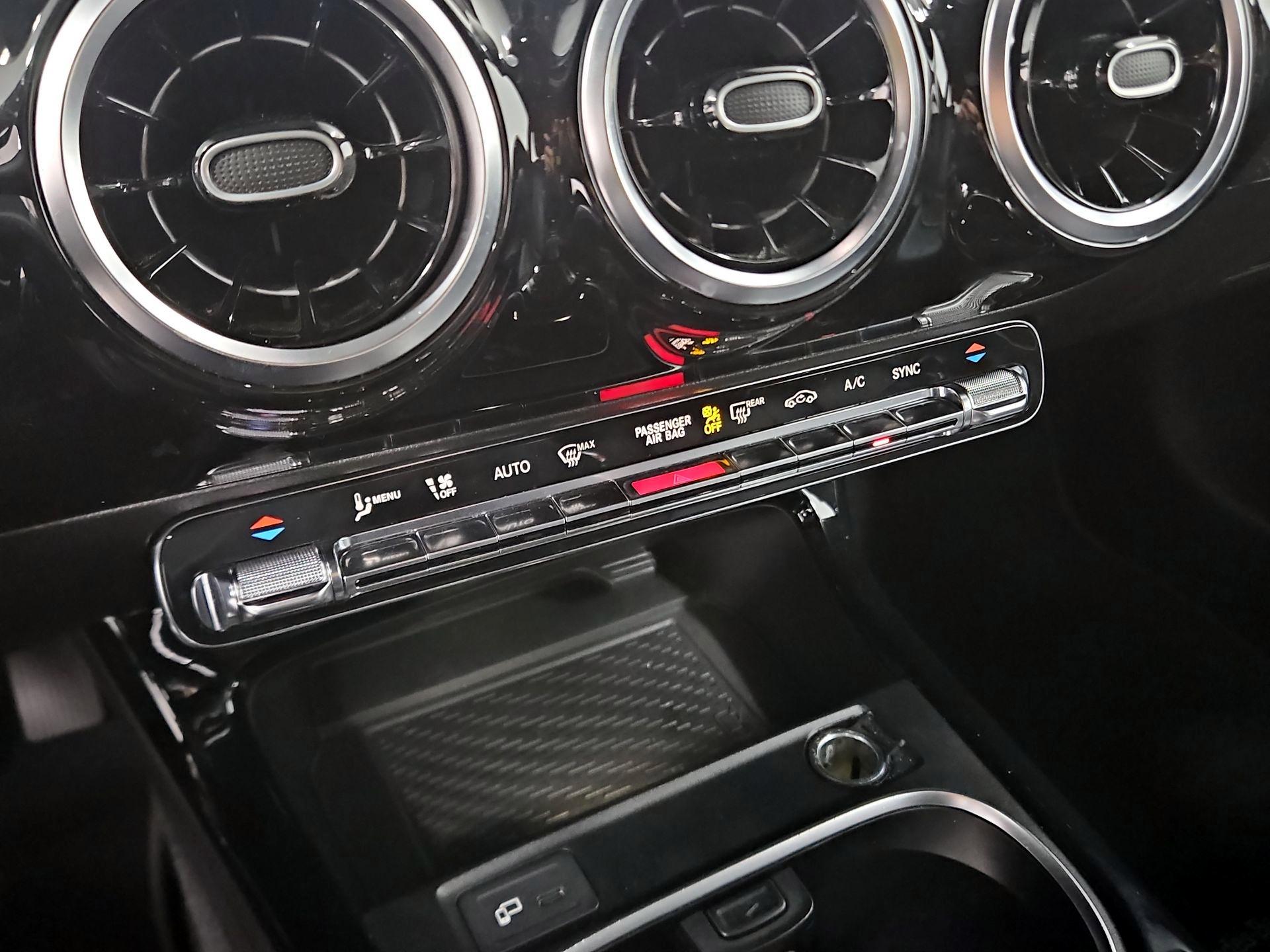 Thumbnail: 2019 Mercedes-Benz A-Class - 16