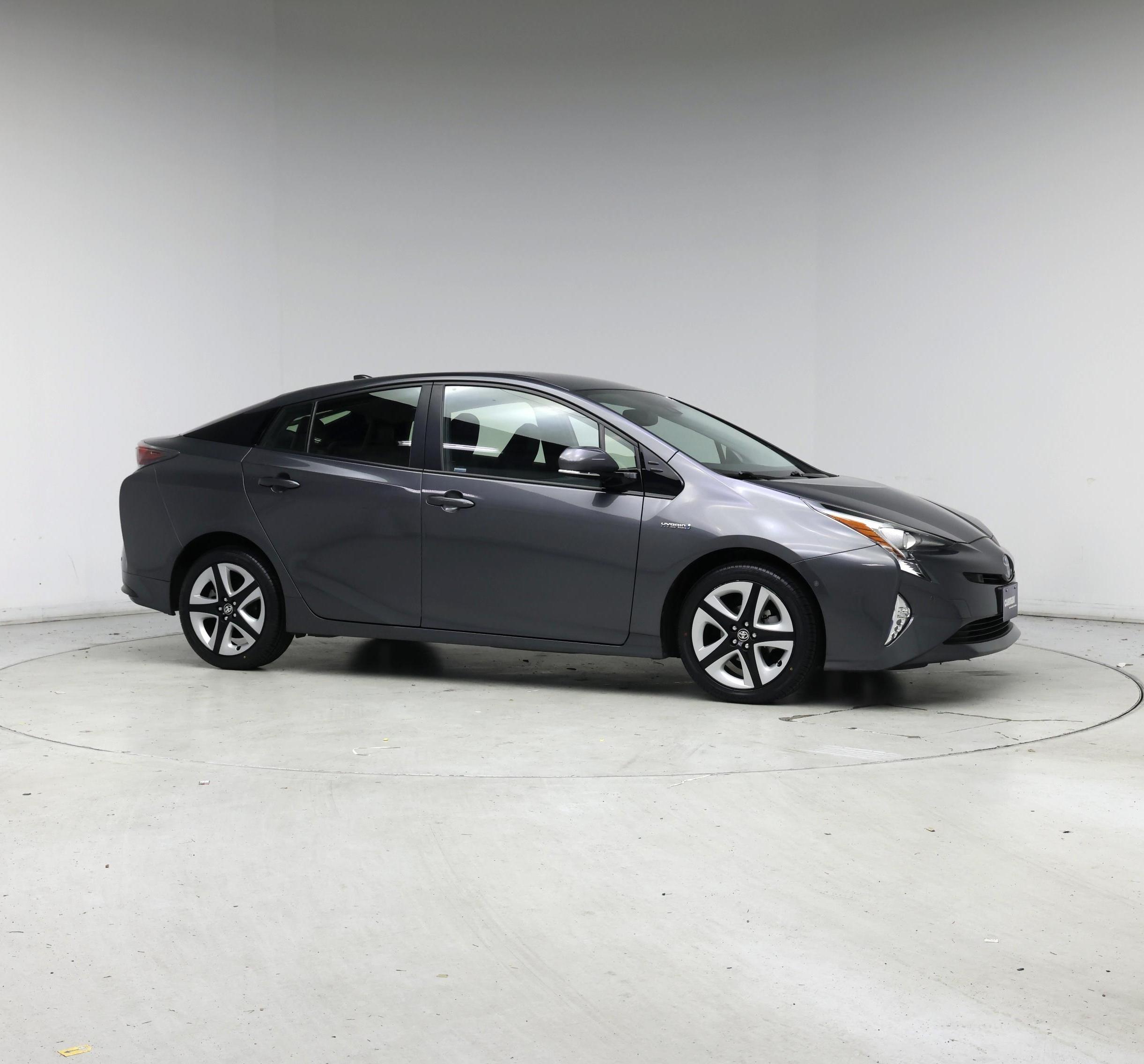 Thumbnail: 2017 Toyota Prius - 7