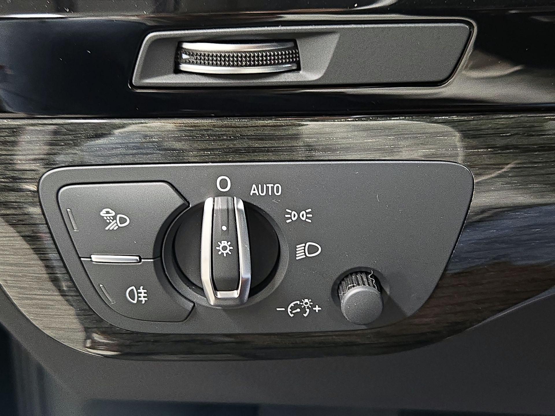 Thumbnail: 2018 Audi Q7 - 13