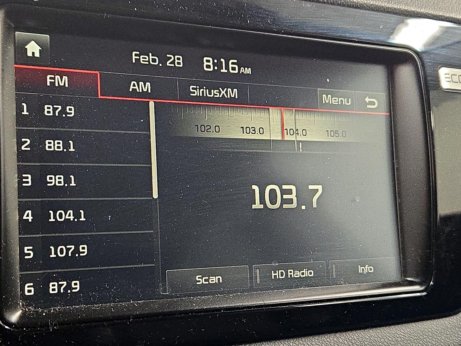 Thumbnail: 2018 Kia Niro - 16