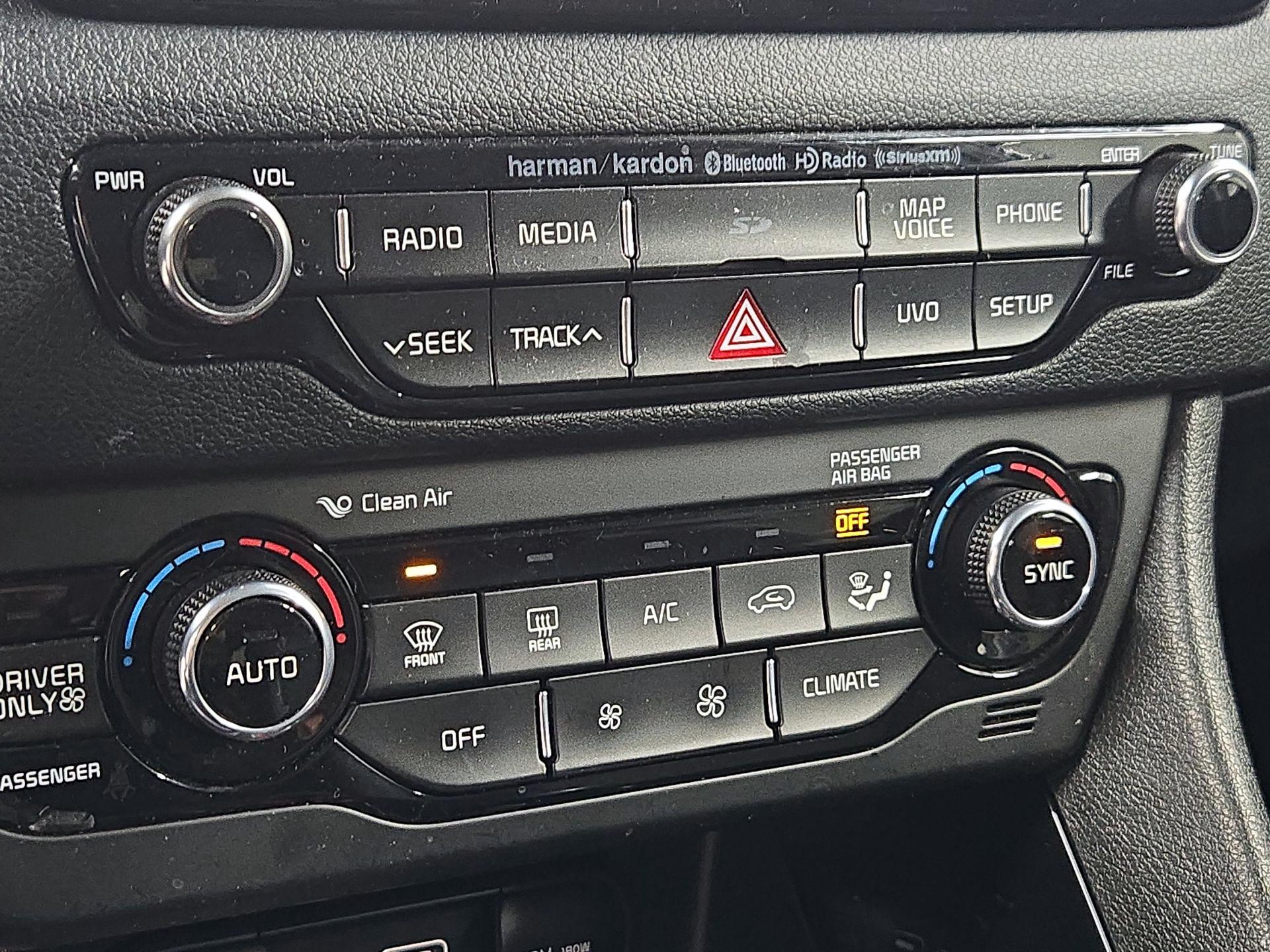 Thumbnail: 2018 Kia Niro - 17