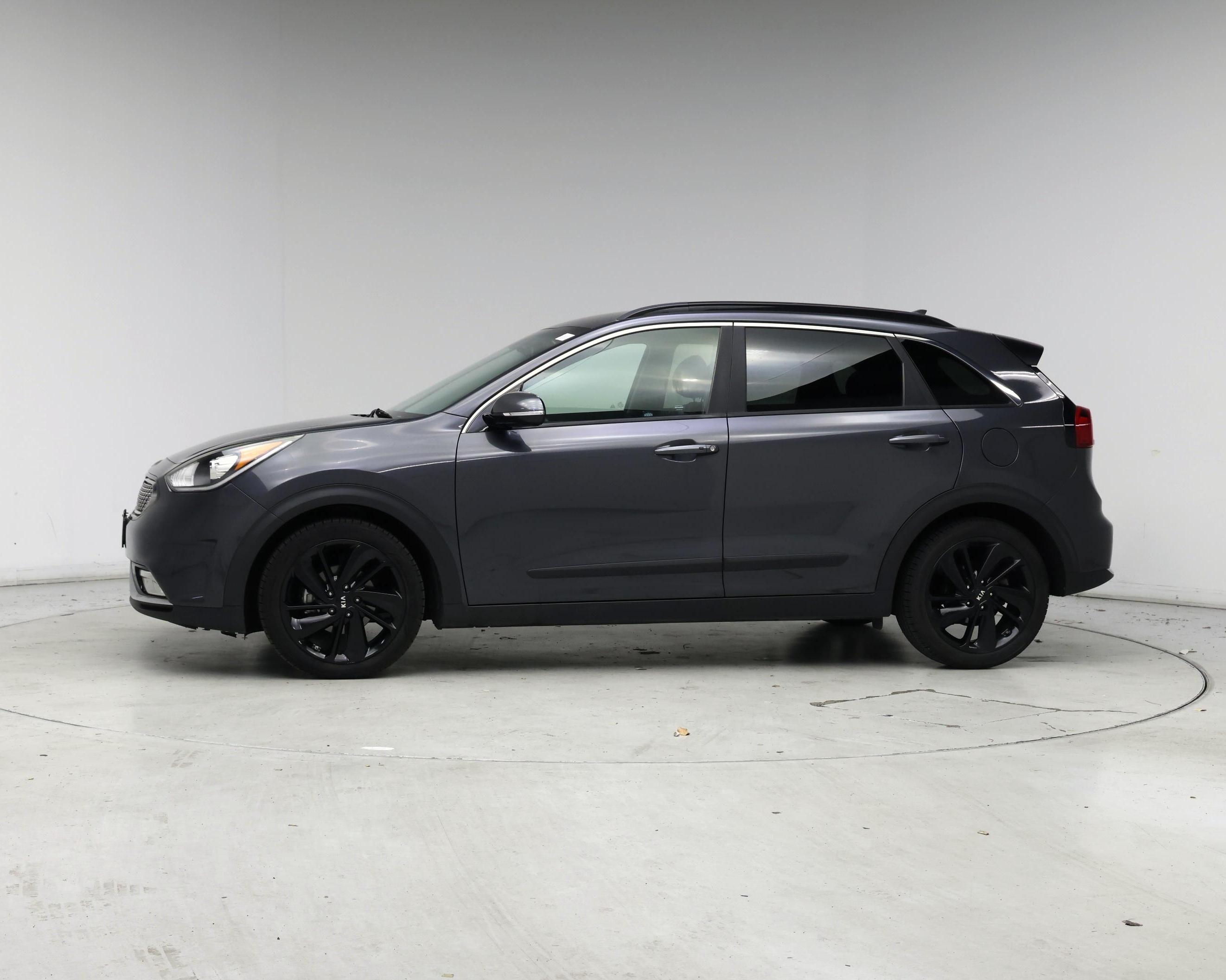 Thumbnail: 2018 Kia Niro - 3