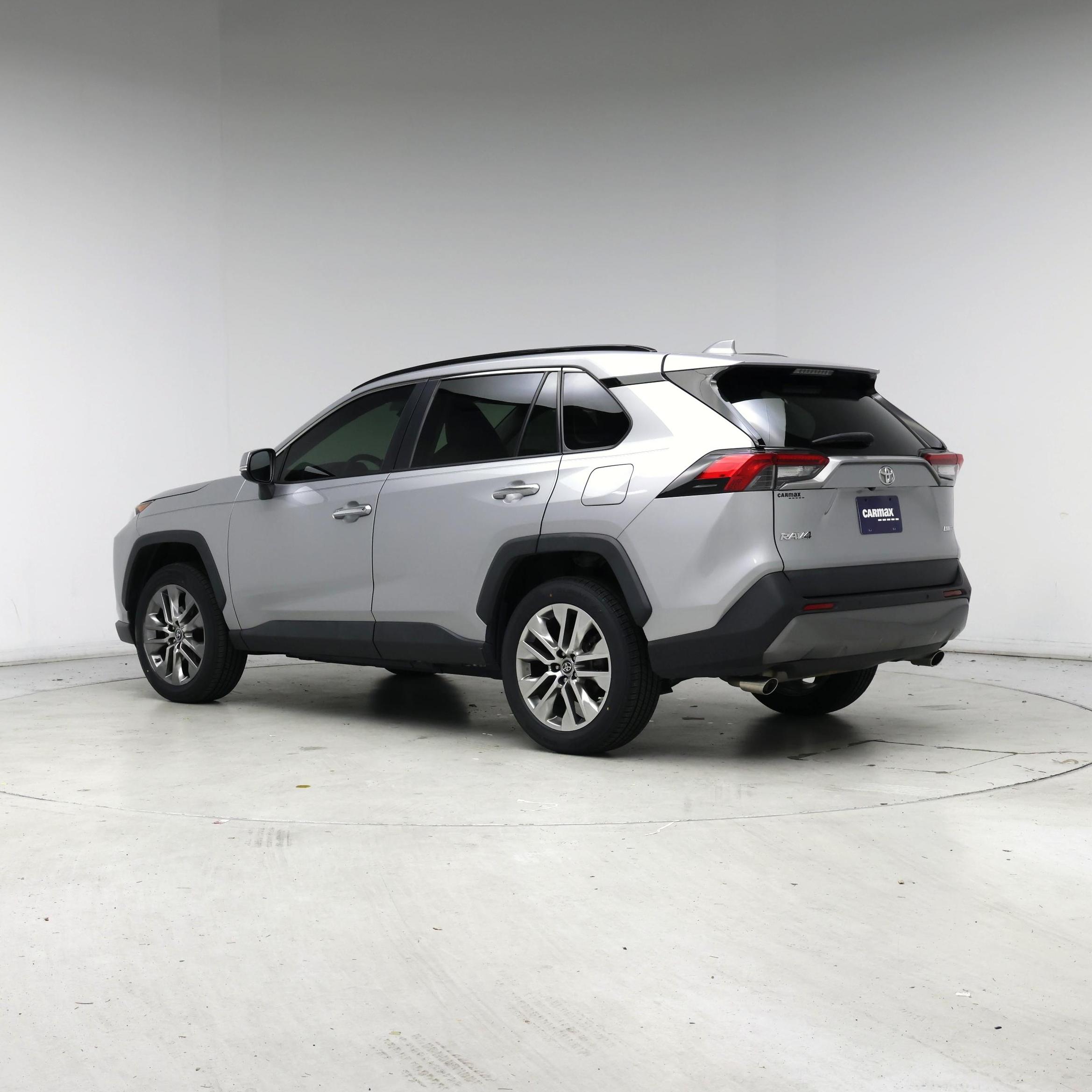 Thumbnail: 2019 Toyota RAV4 - 2