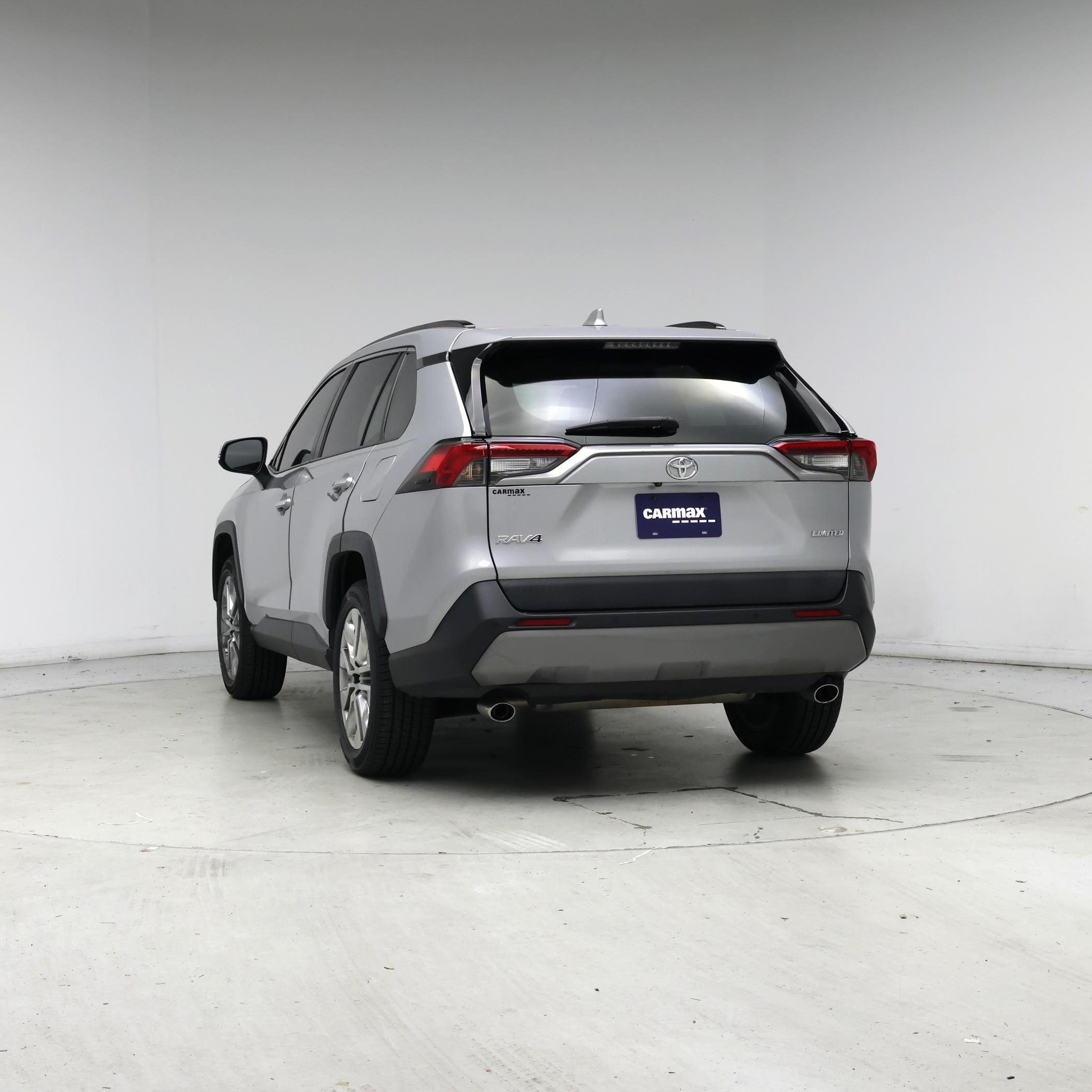 Thumbnail: 2019 Toyota RAV4 - 6