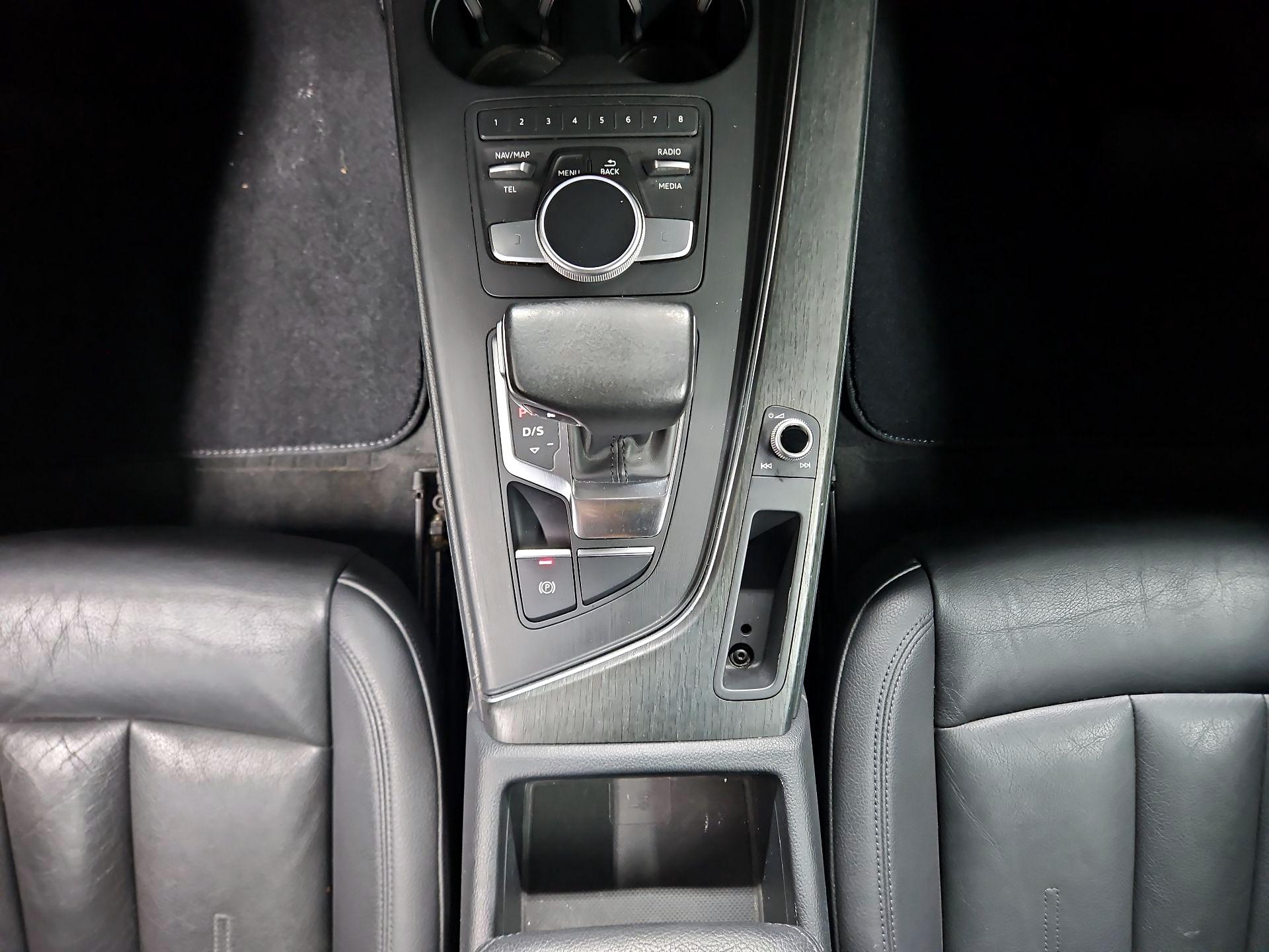 Thumbnail: 2017 Audi A4 - 18