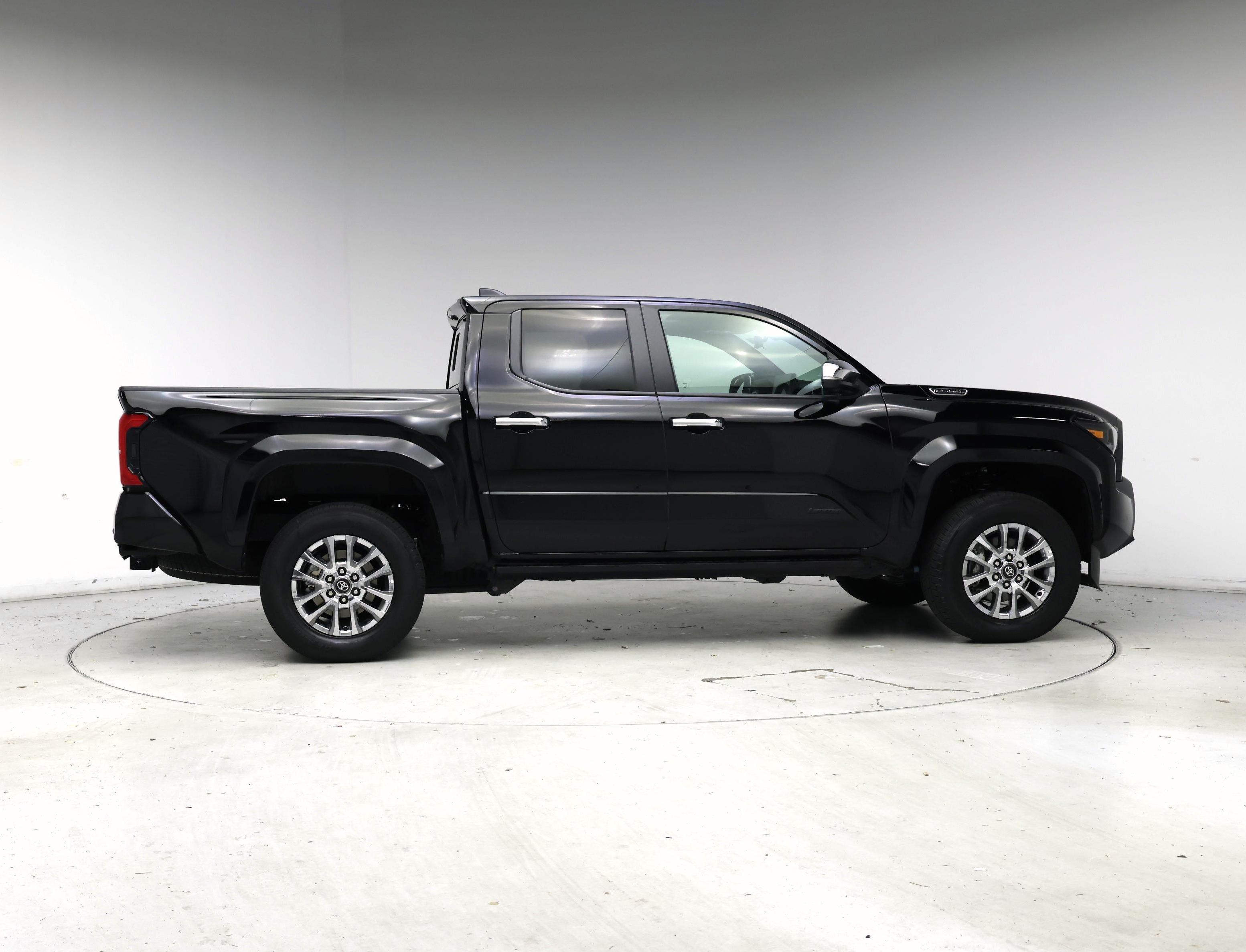 Thumbnail: 2024 Toyota Tacoma - 7