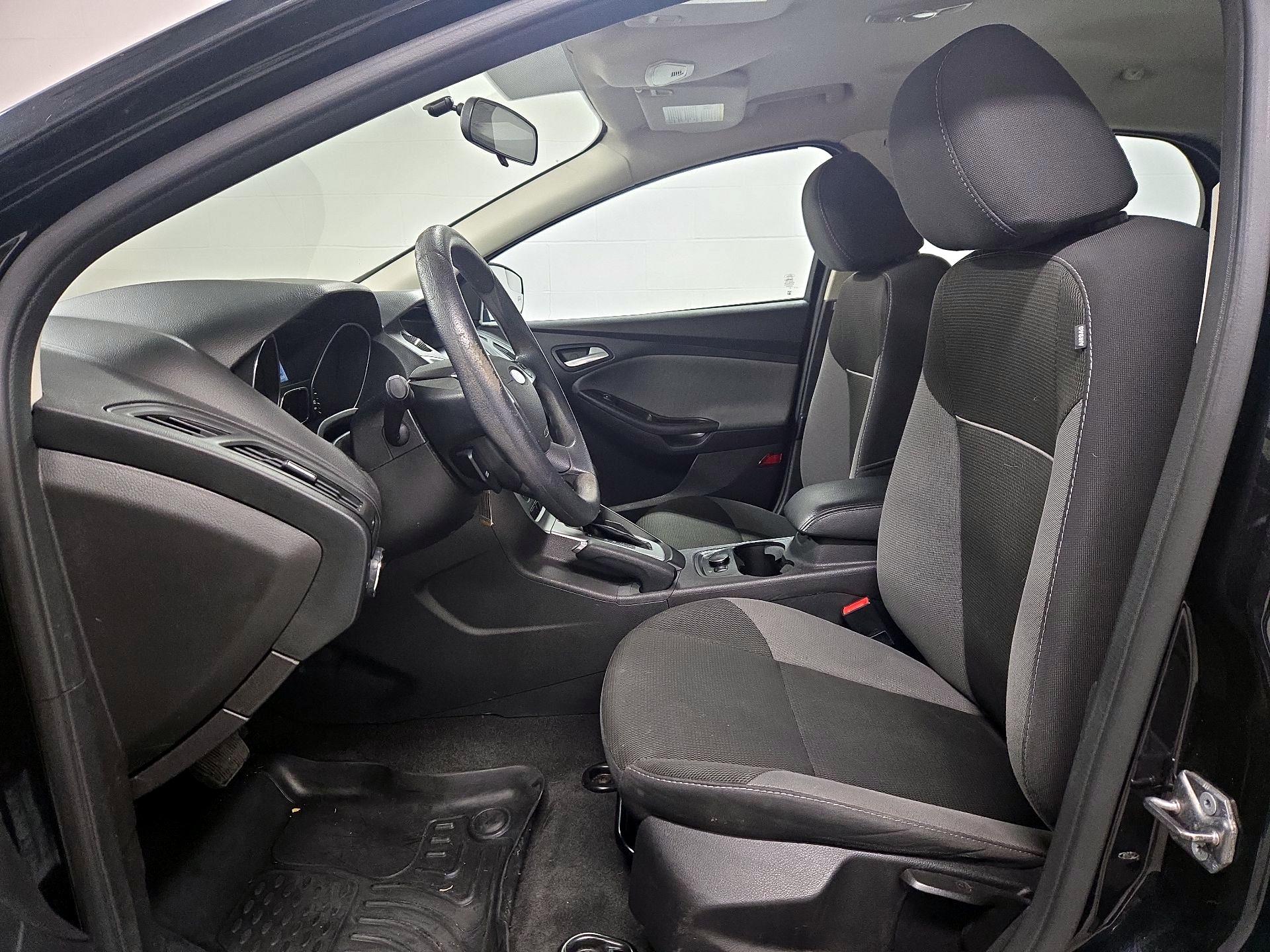 Thumbnail: 2014 Ford Focus - 11