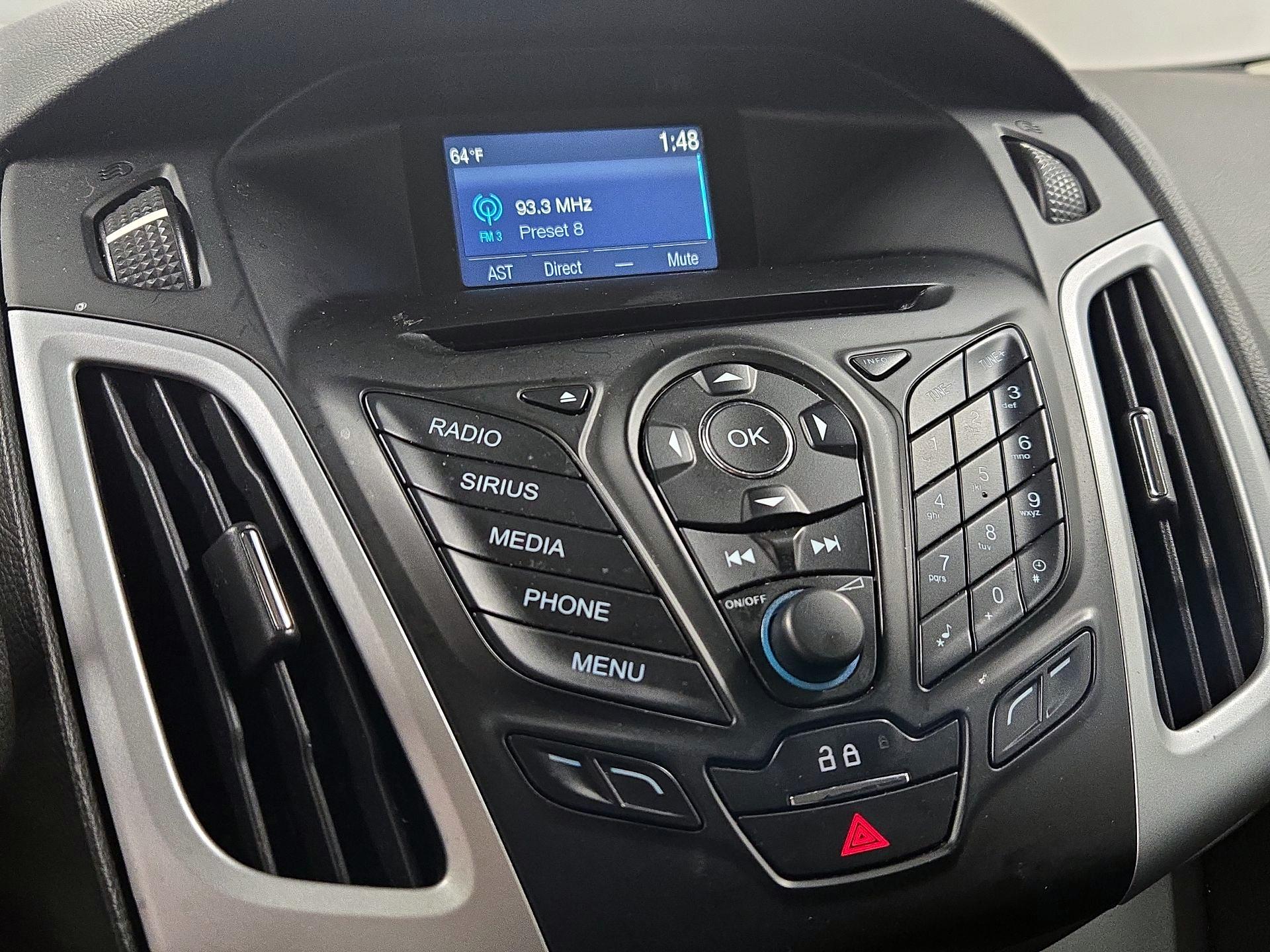 Thumbnail: 2014 Ford Focus - 14