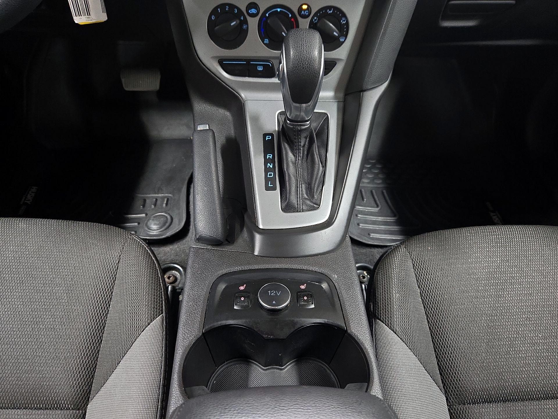 Thumbnail: 2014 Ford Focus - 16