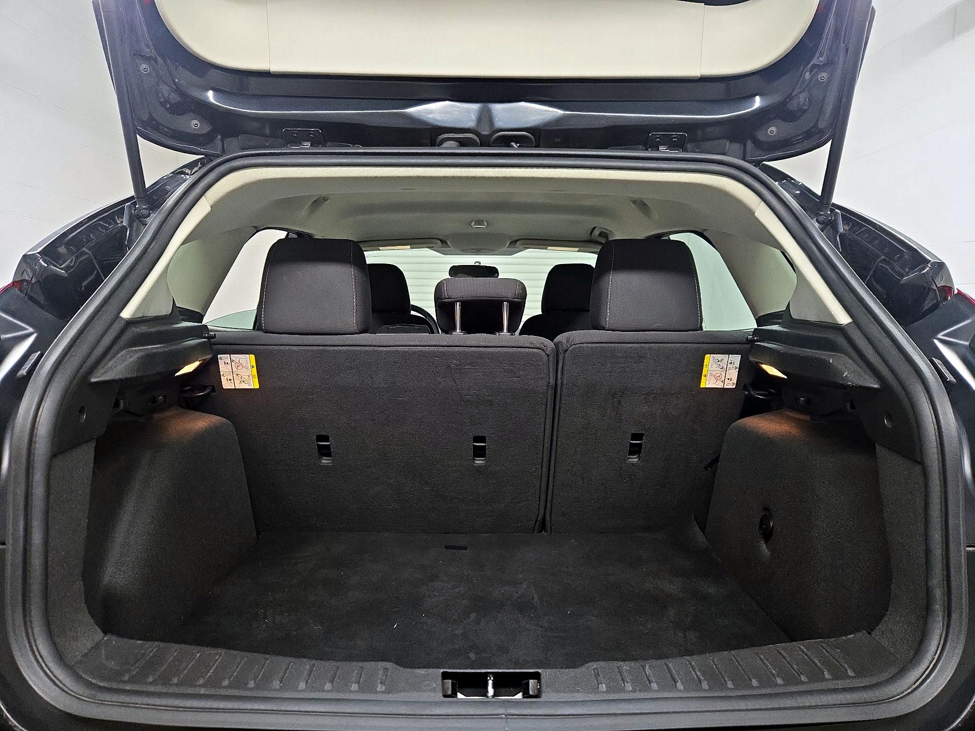 Thumbnail: 2014 Ford Focus - 19