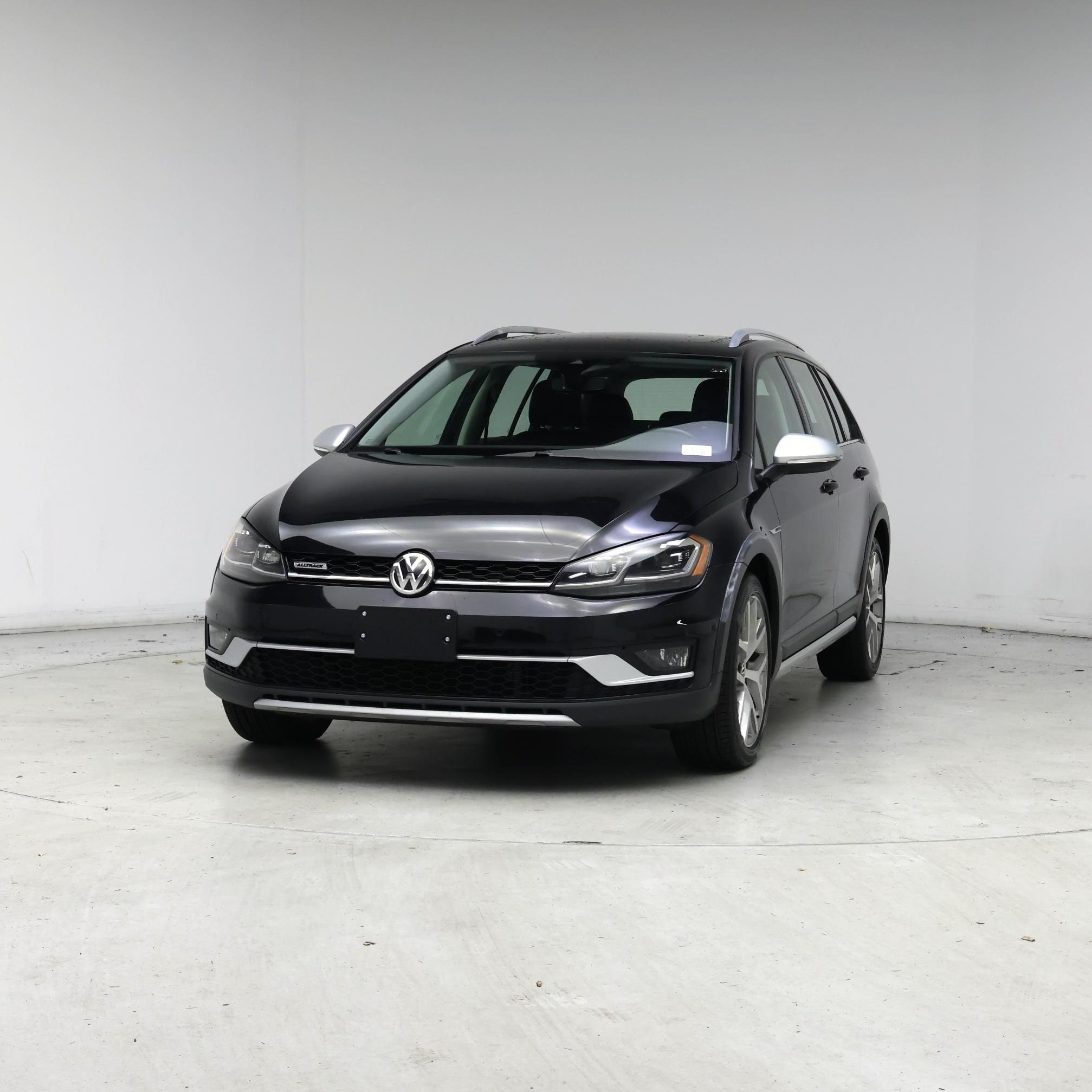 Thumbnail: 2019 Volkswagen Golf - 4