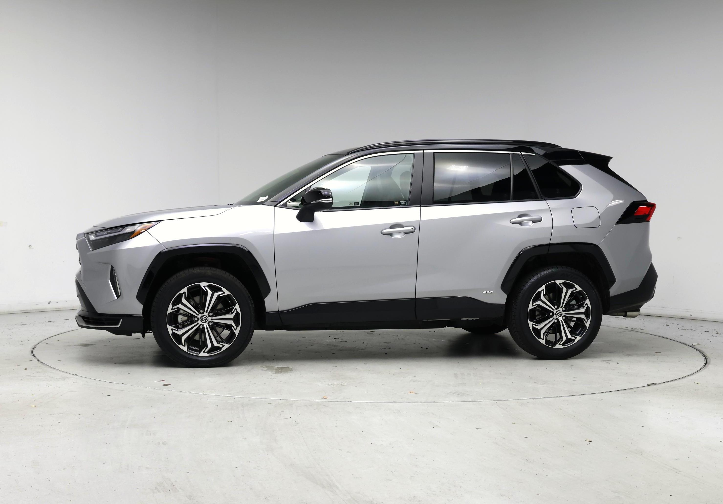 Thumbnail: 2025 Toyota RAV4 - 3